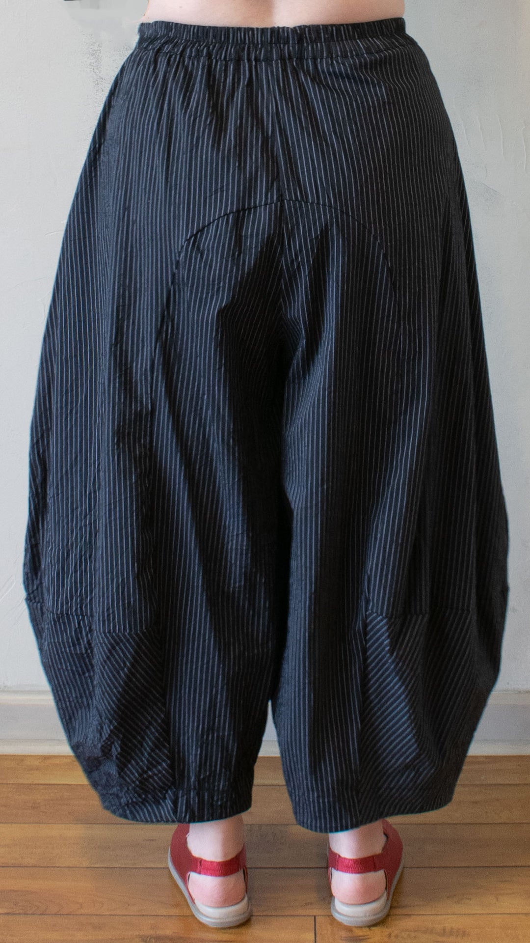 Black Barrel Stripe Pant
