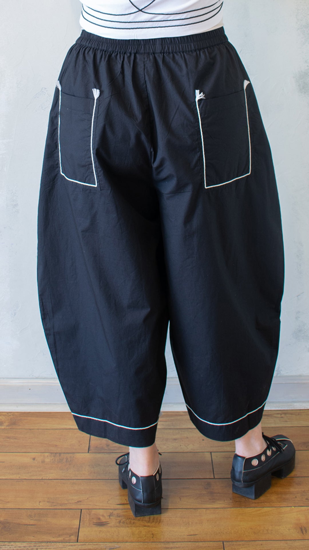 Shani Pant in Black