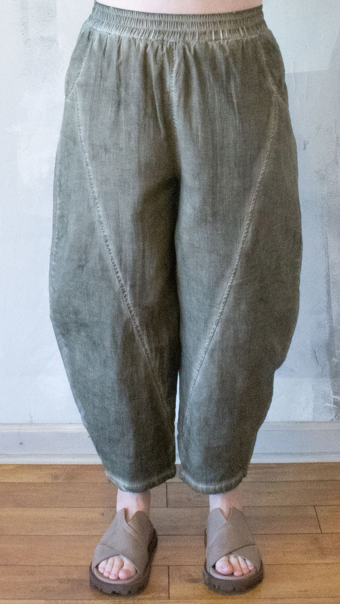 Mineral Wash Barrel Pant