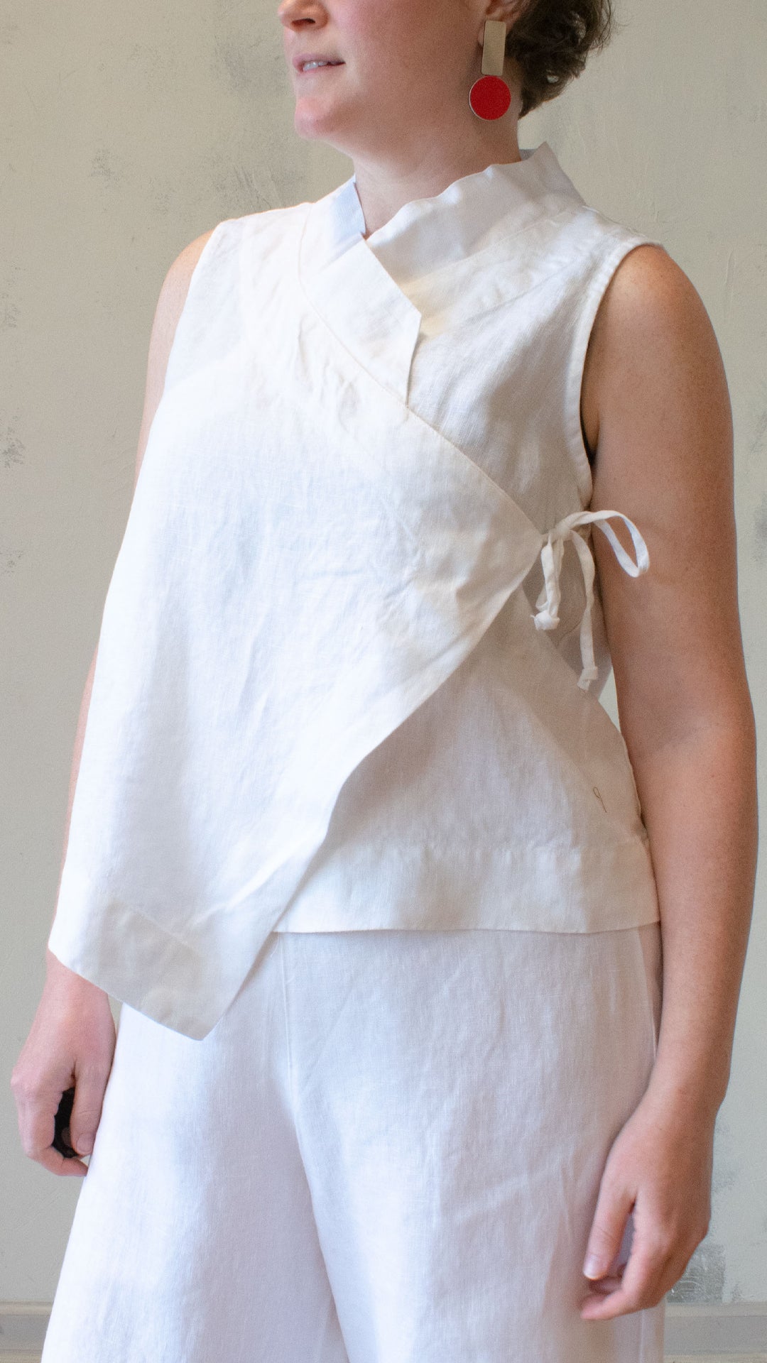 Koryo Vest (Multiple Colors)