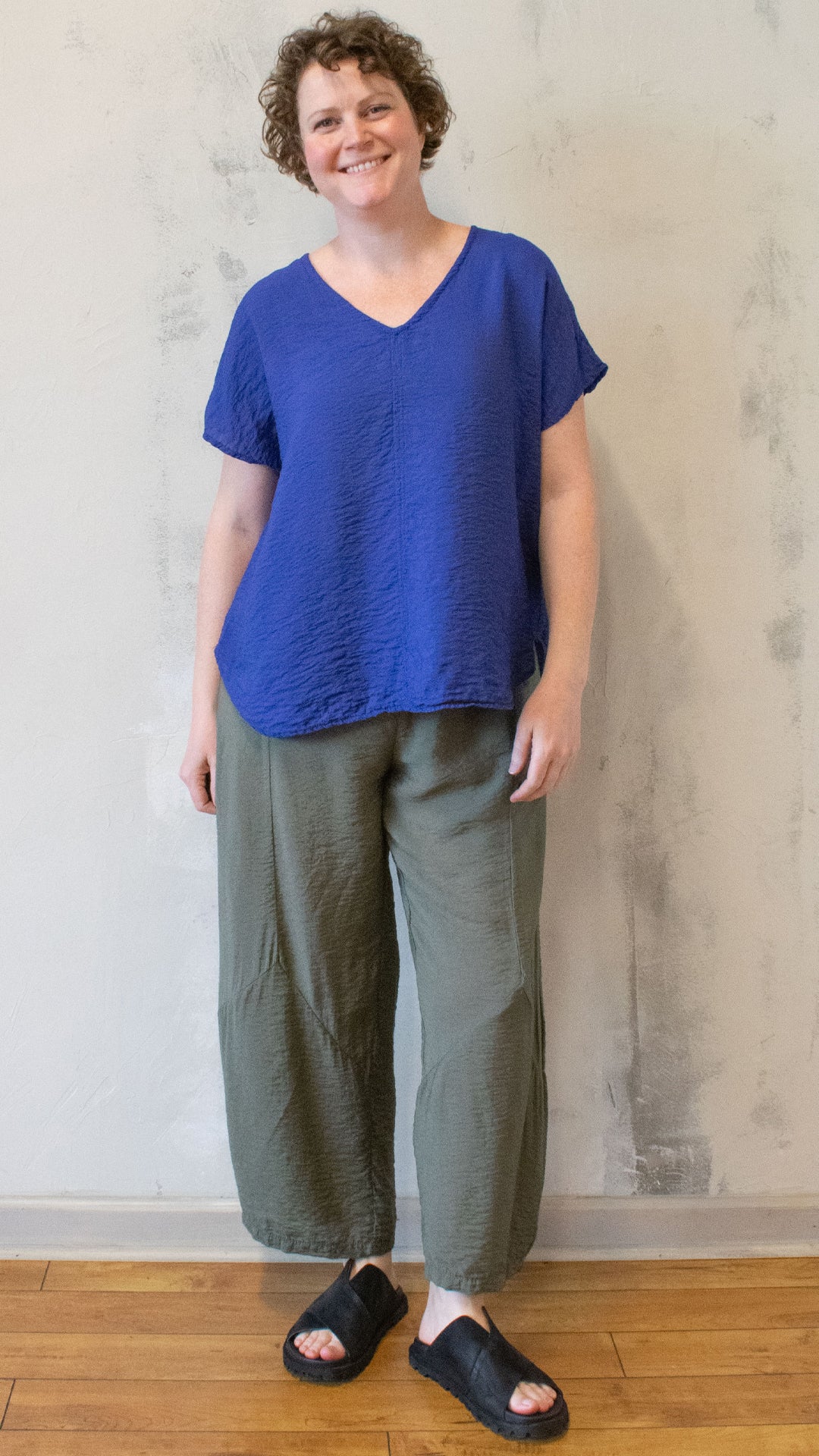 Basic V Neck Tee