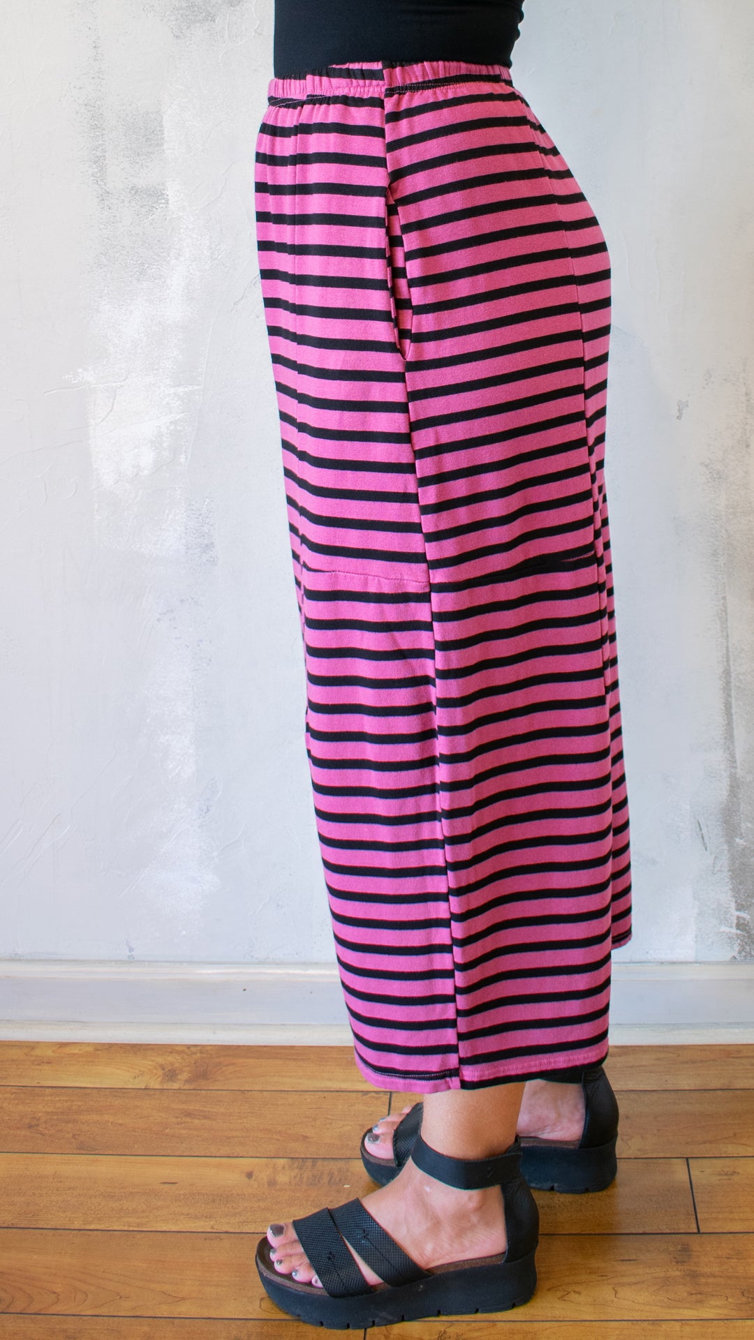 Balloon Crop Pant (Multiple Colors)