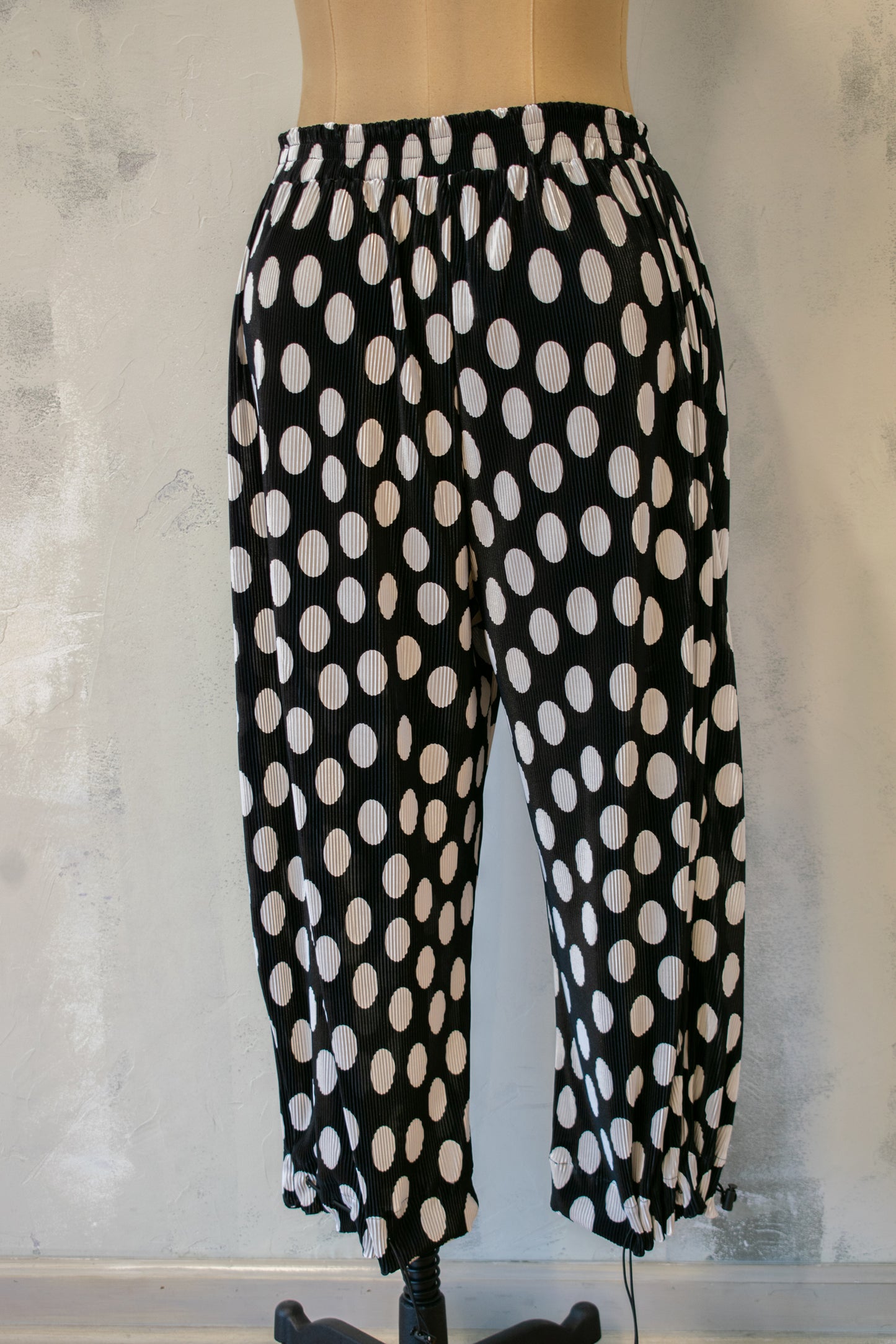 Kozan; Pleated Dot Andie Pant