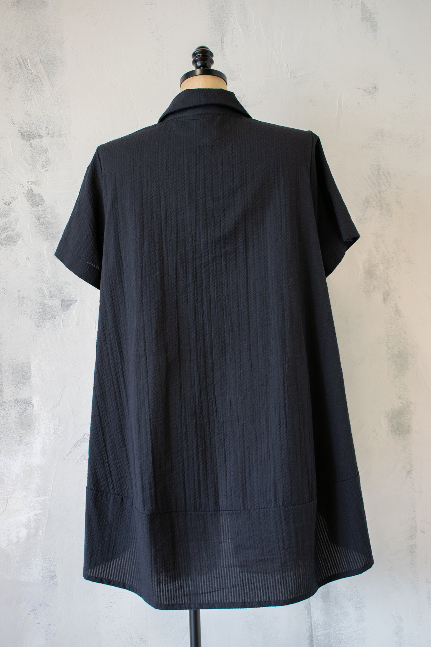 Kedem Sasson; Button Down