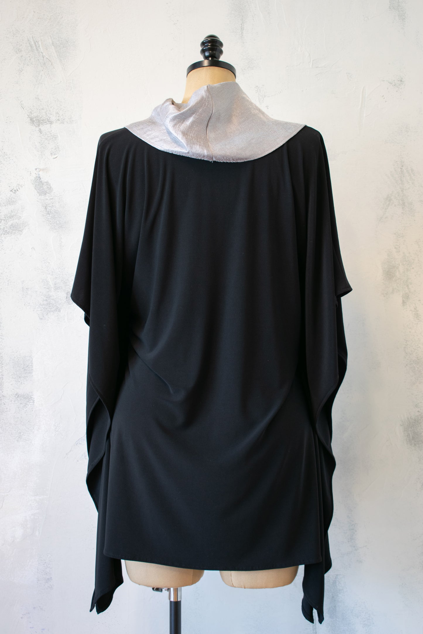 IGOR; Printed Wing Tunic w Silver Collar