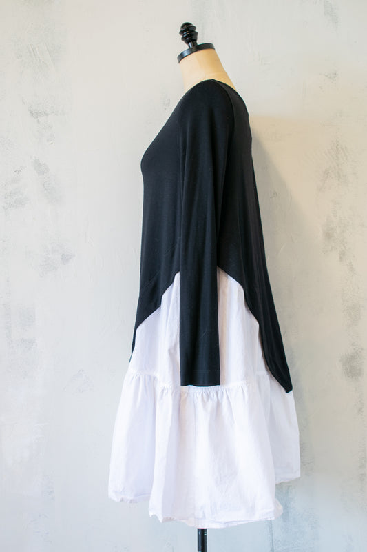 Alembika; Black and White Tunic