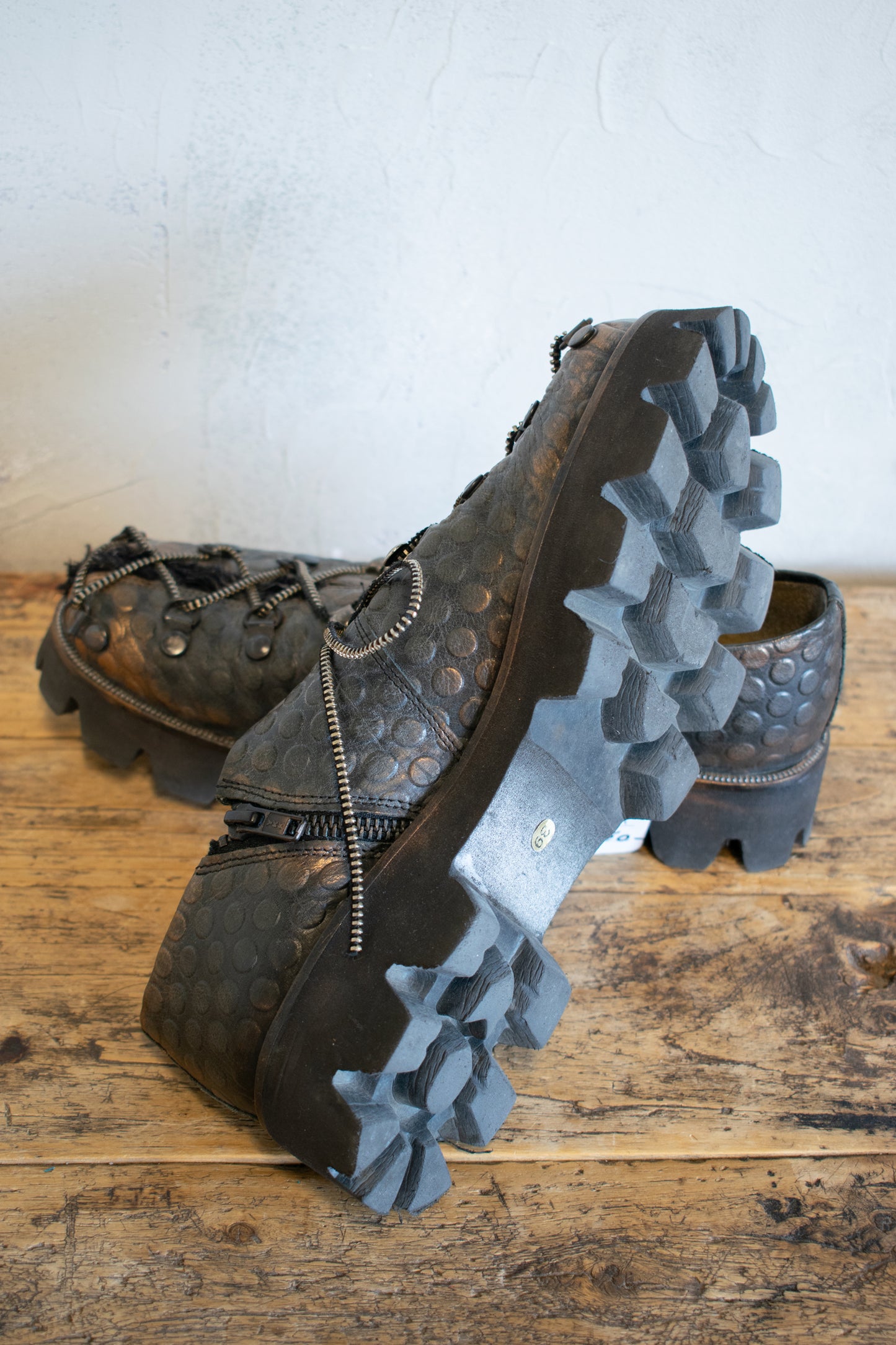 Papucei: Zipper Laces Loafer