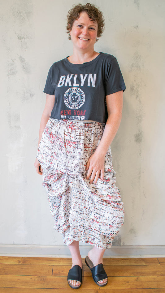 Tuck Skirt in City Sketch
