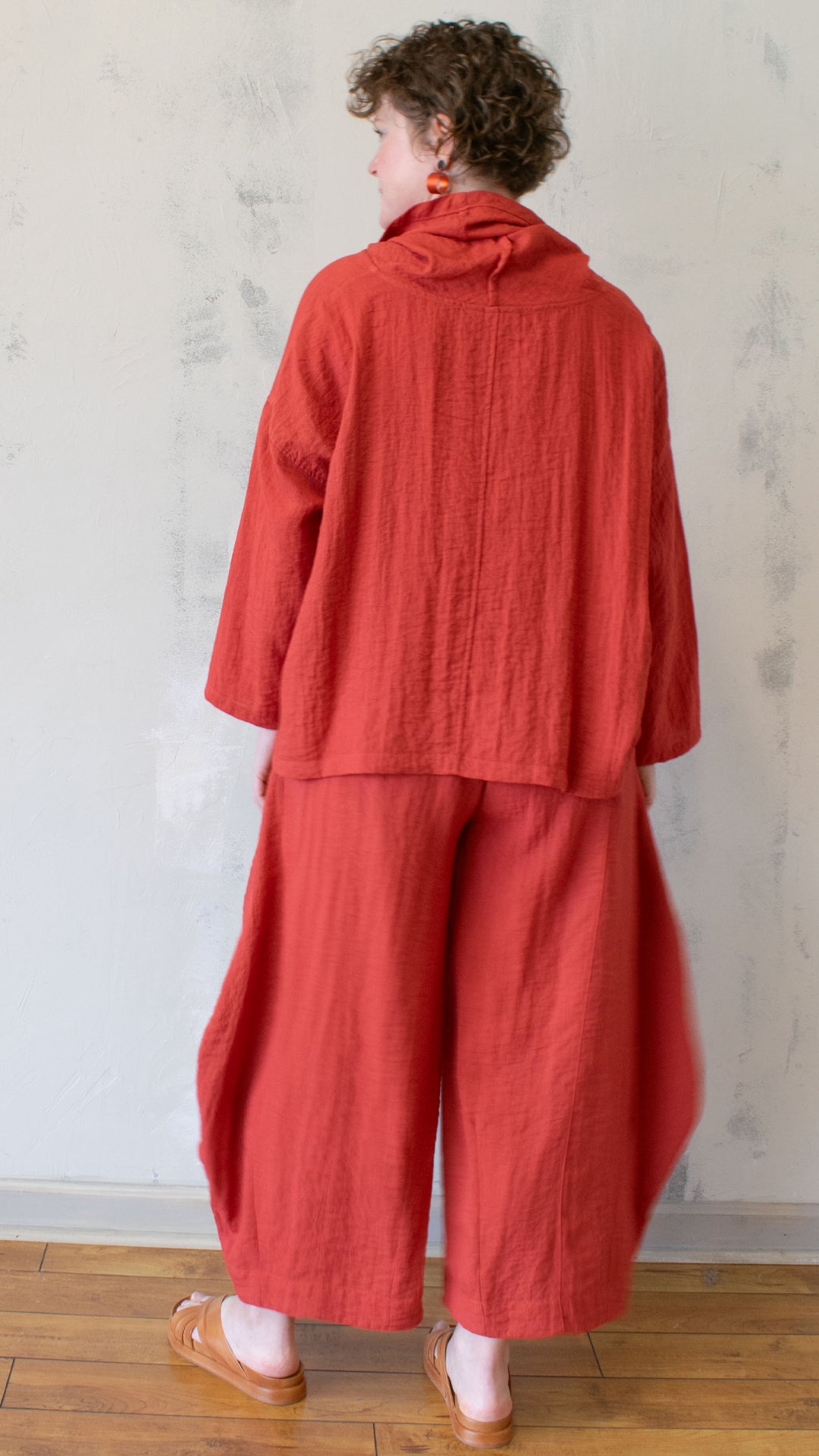 Travel Fabric Cowl Top (Multiple Colors)