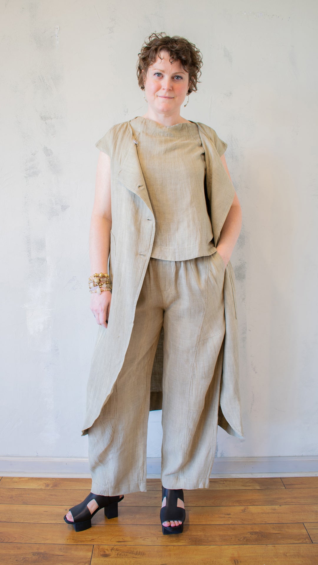 Muriel Duster in Khaki