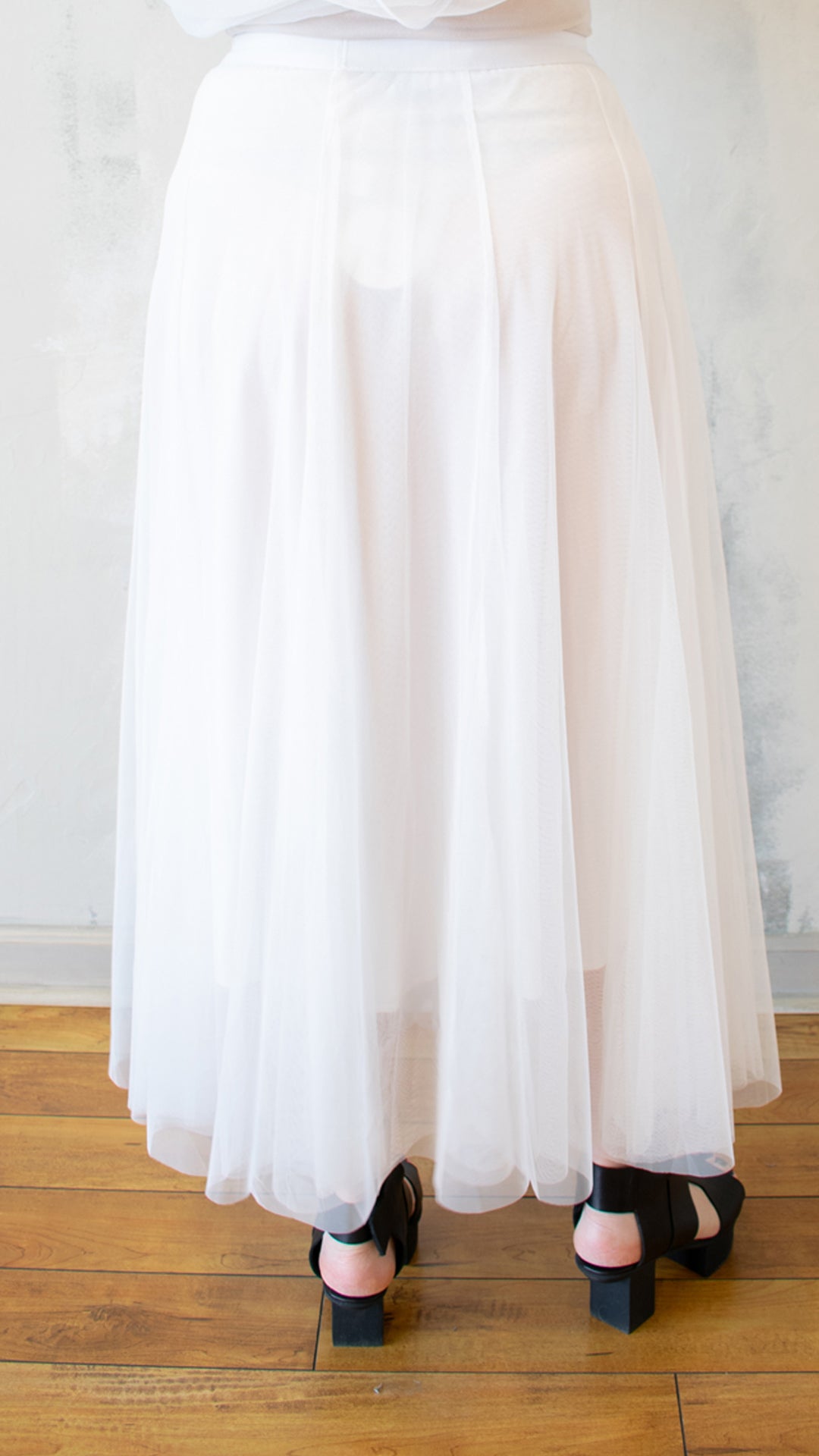 Tulle Overlay Skirt in White
