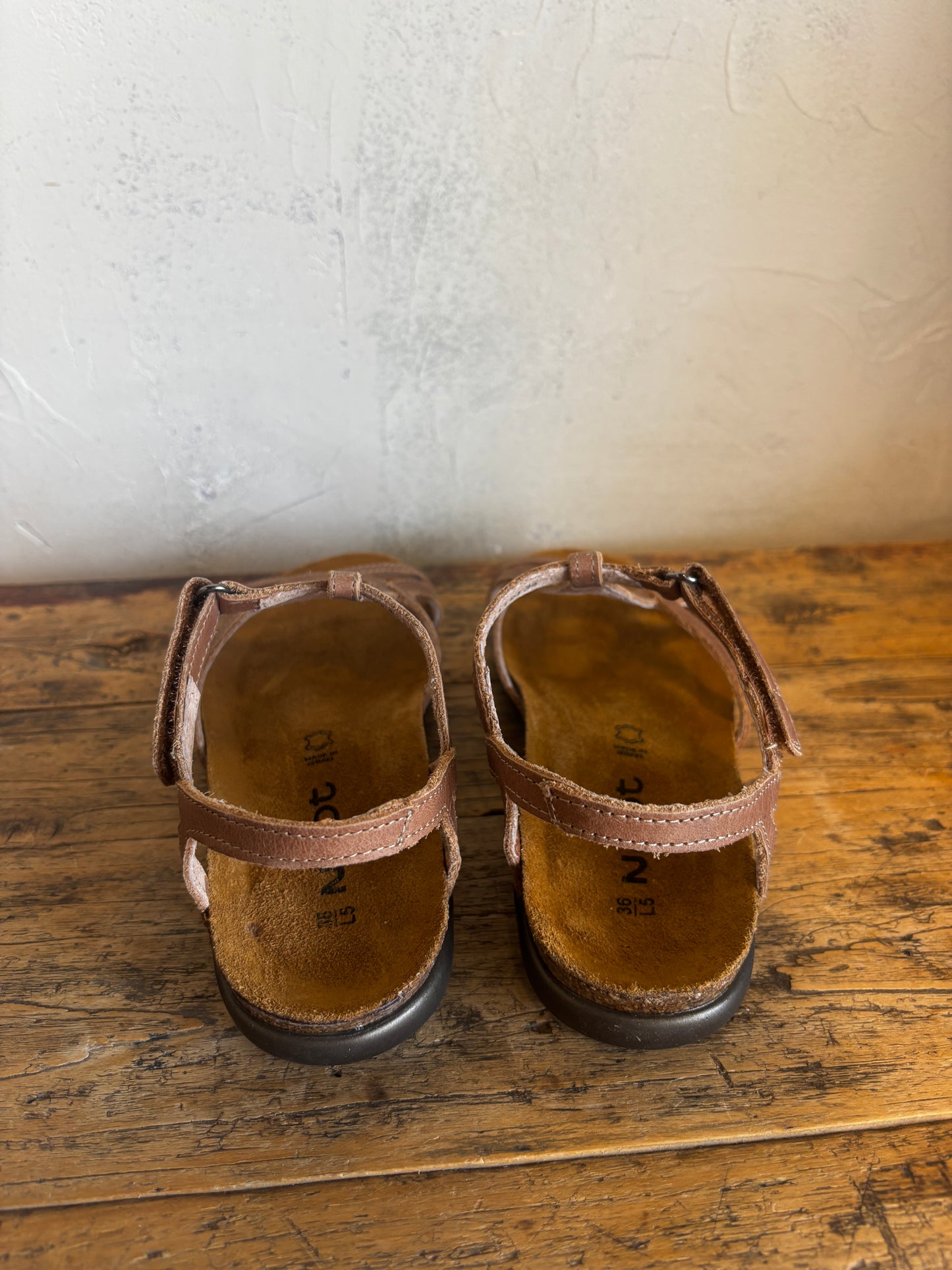 Dorith Sandal in Latte Brown
