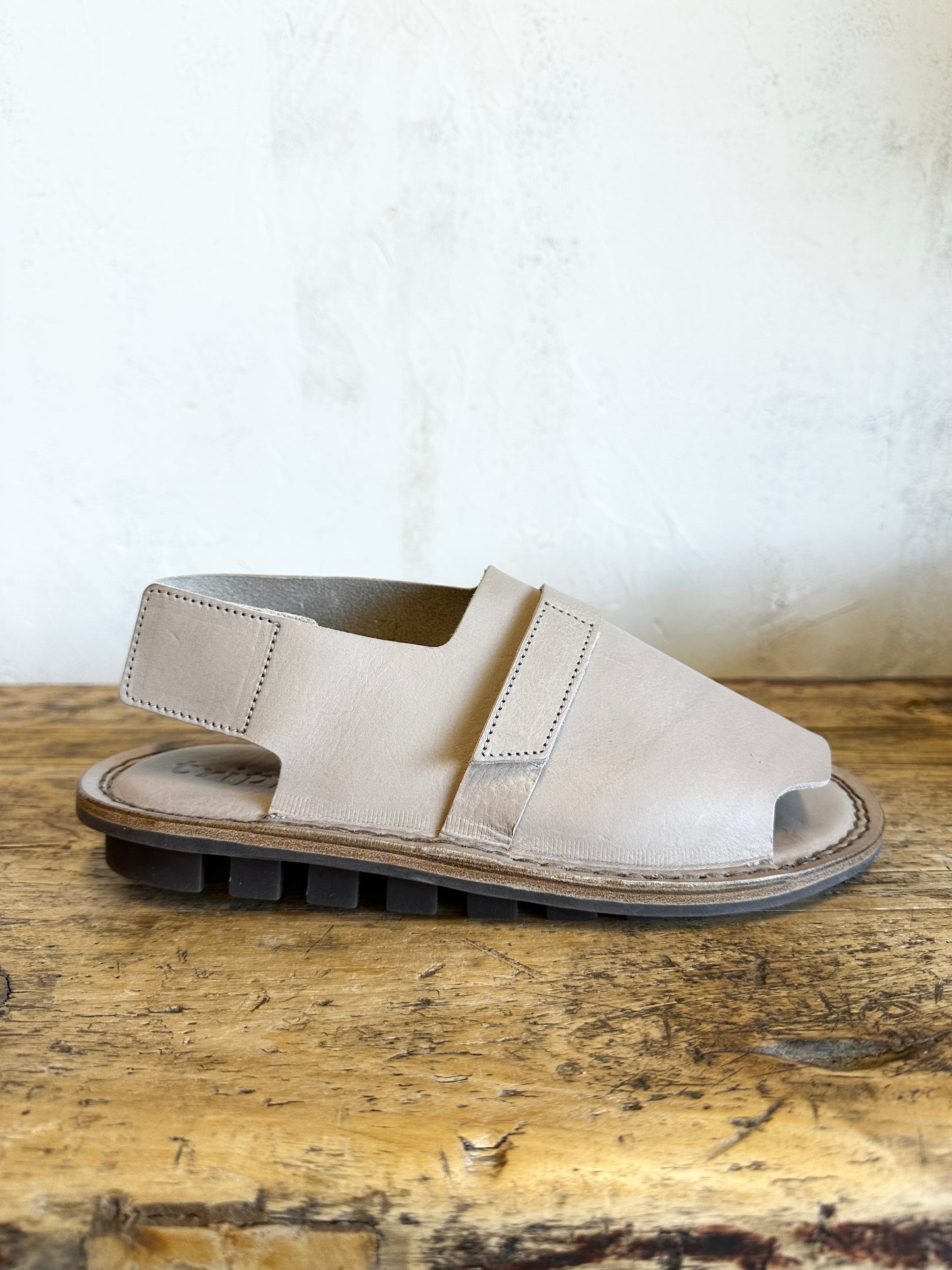 Modal Sandal in Sand Cloud