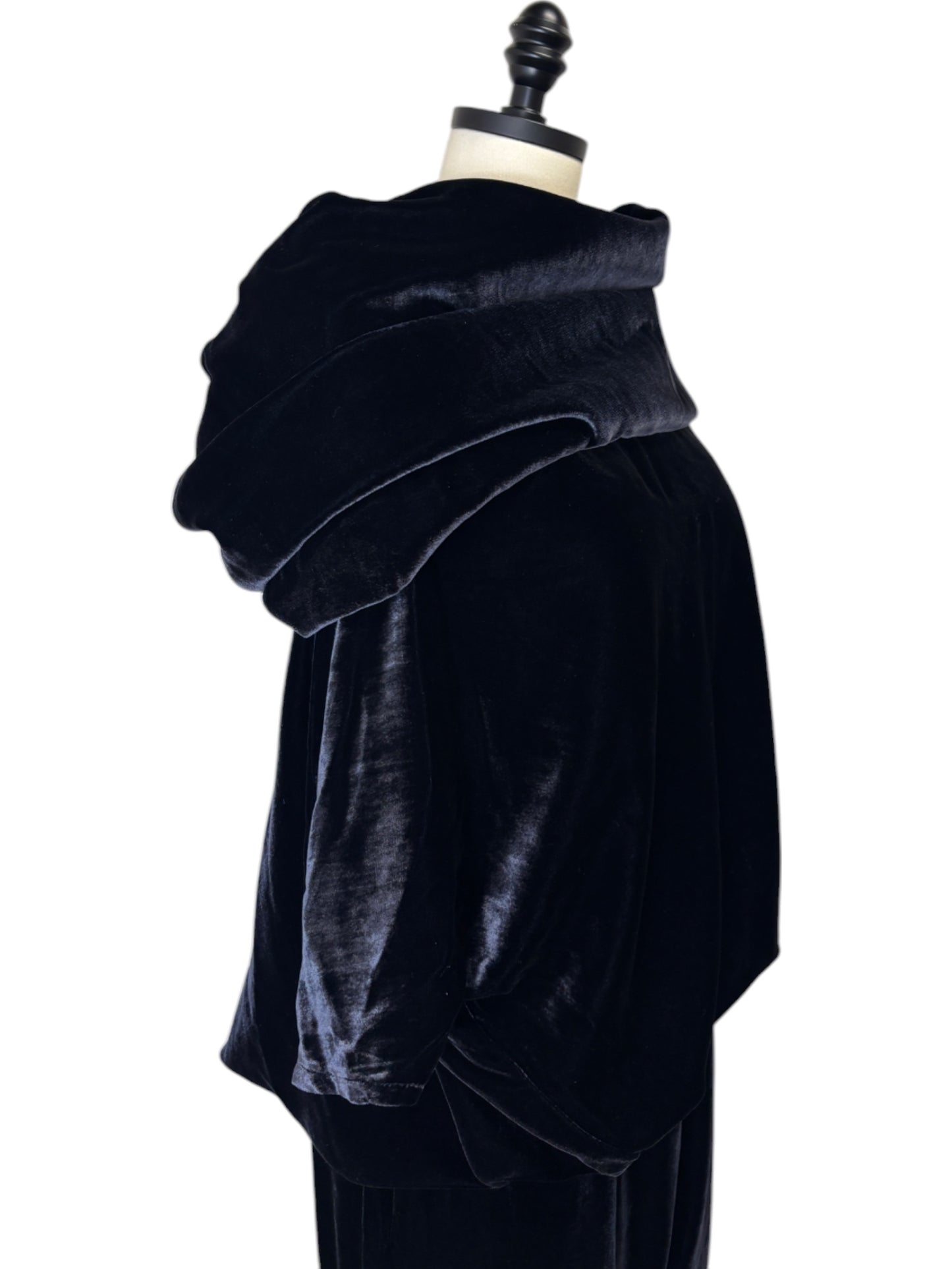 Edin Top in Velvet in Midnight