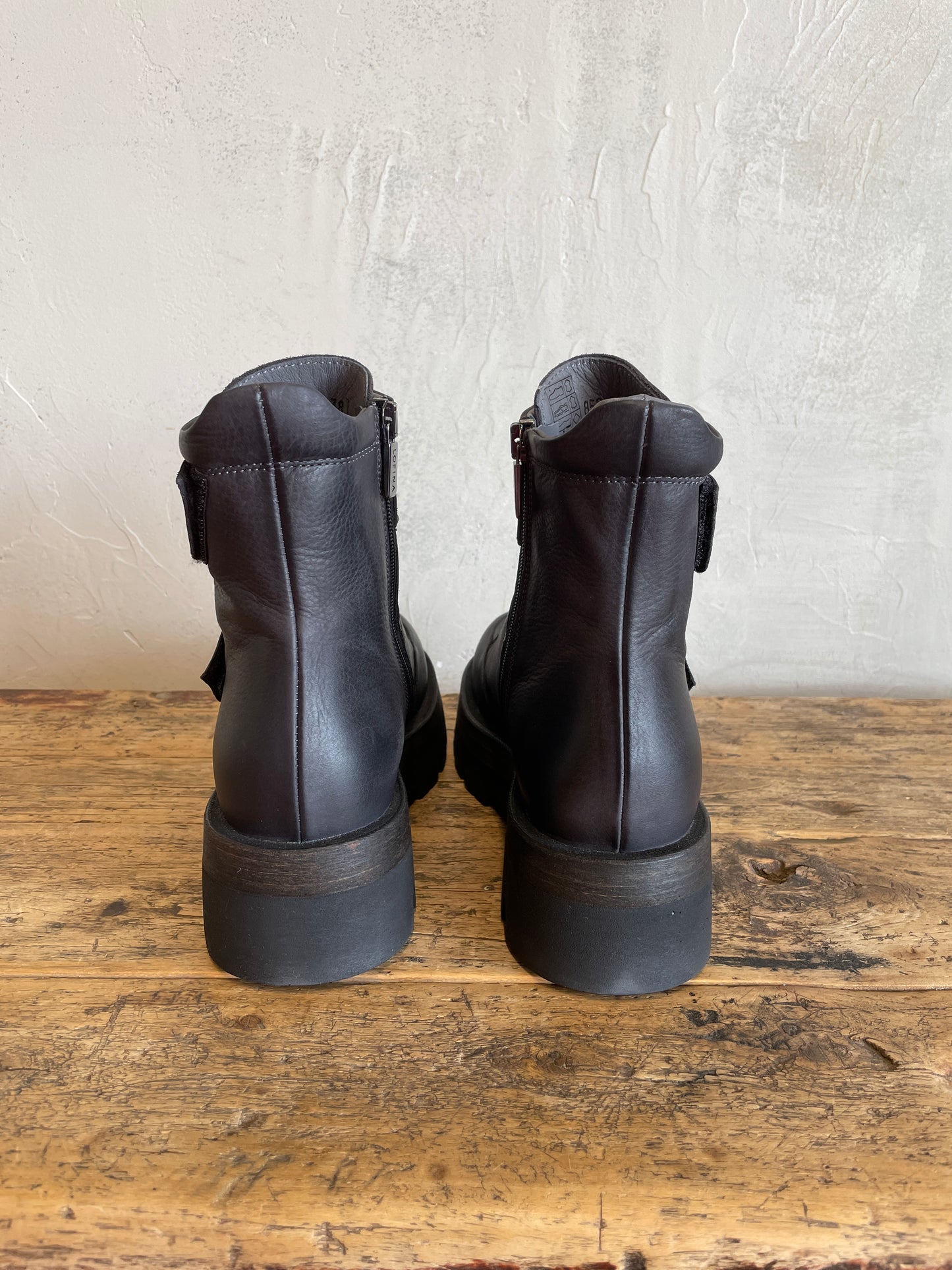 Double Velcro Boot