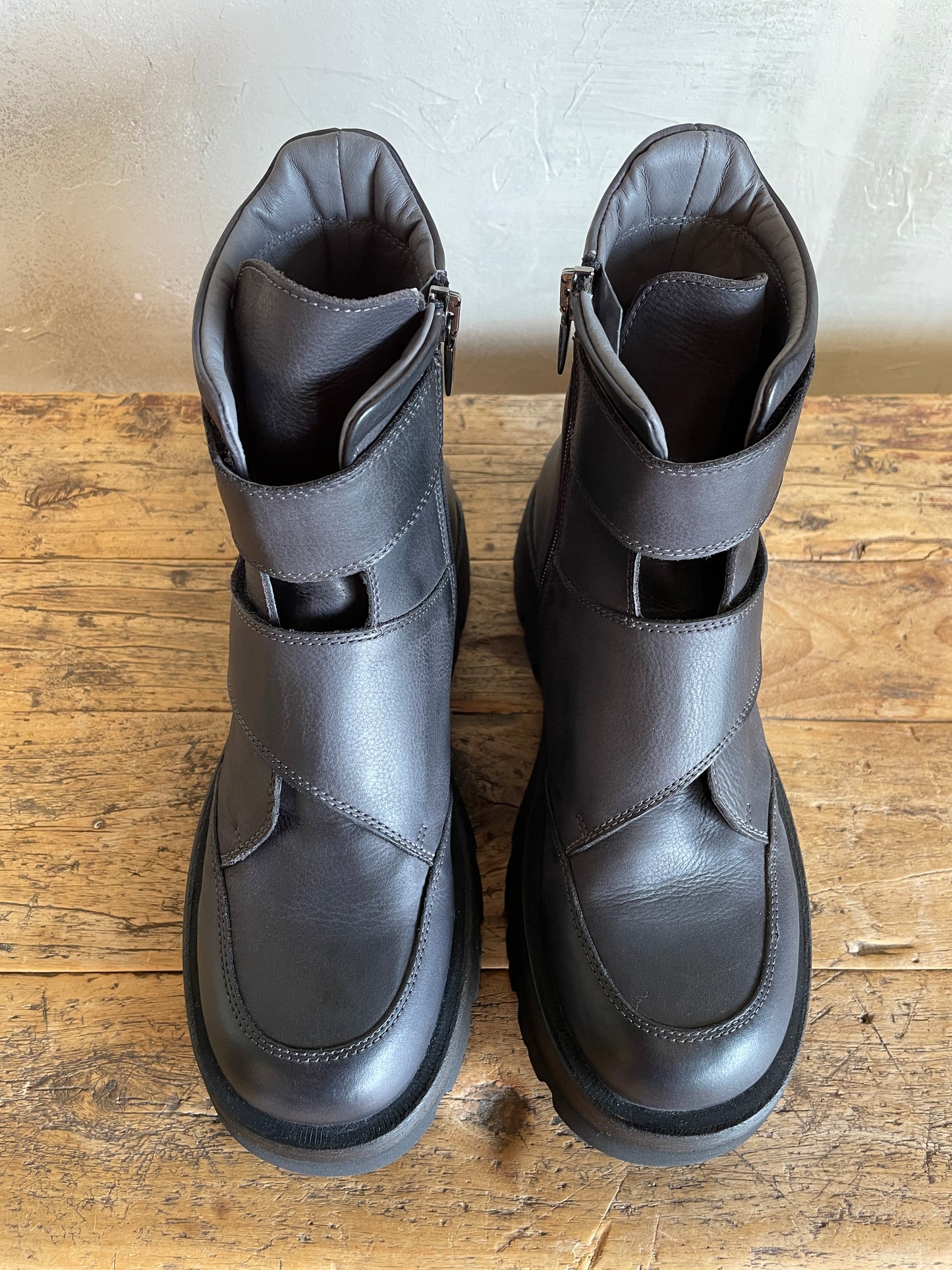 Double Velcro Boot