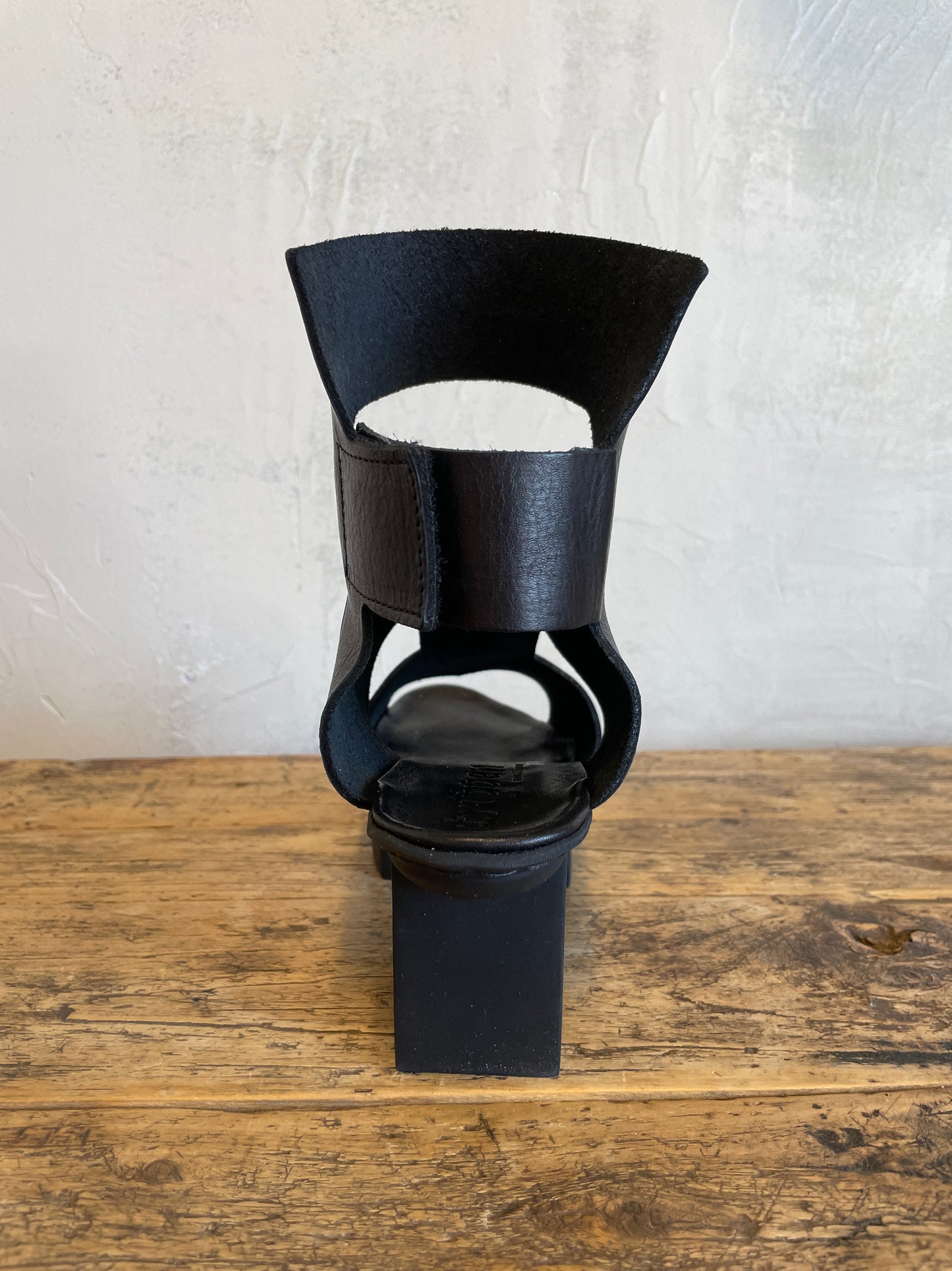 Schema in Black