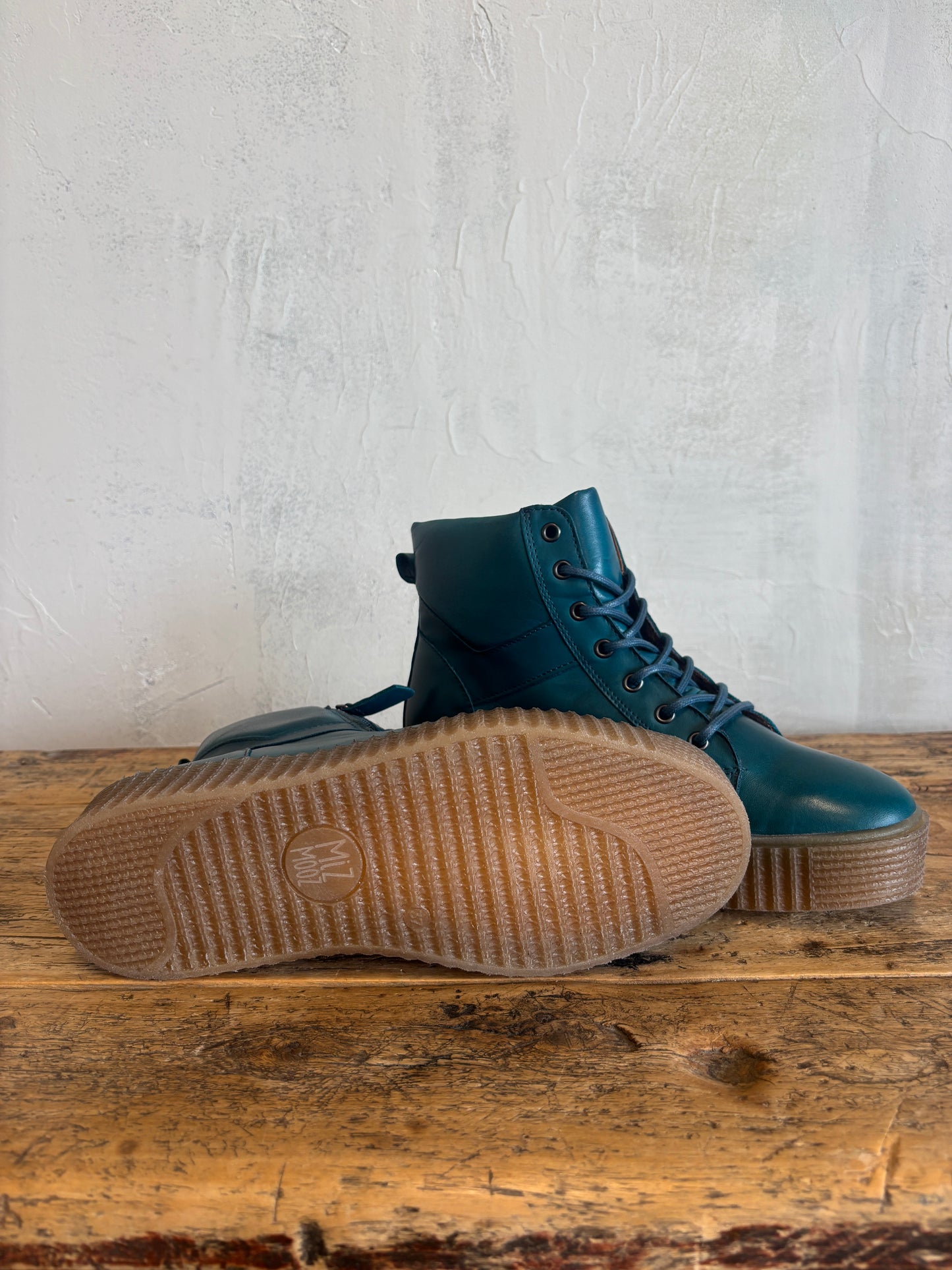 Saphire Boot