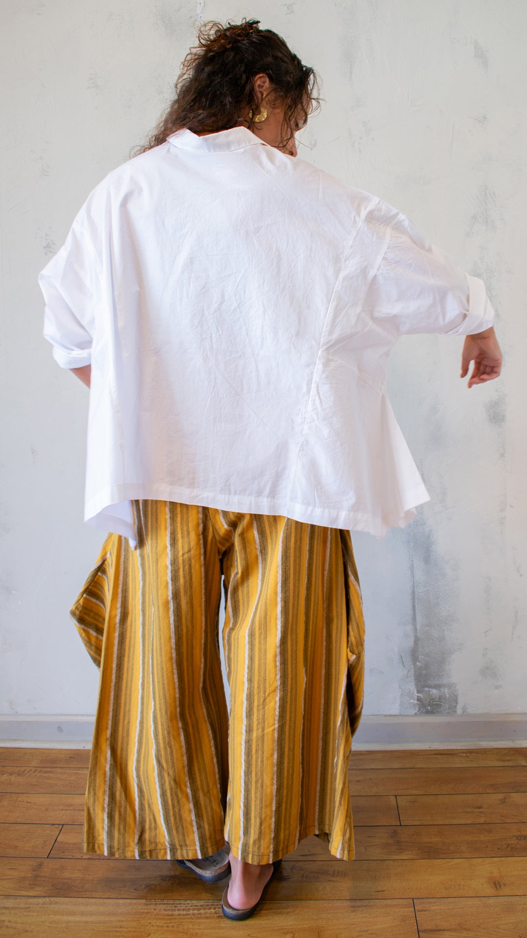 Angular Button Up