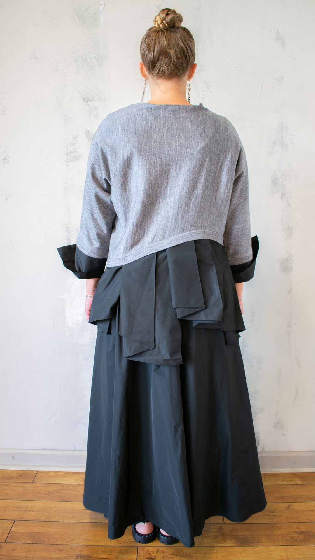 Petals Pullover