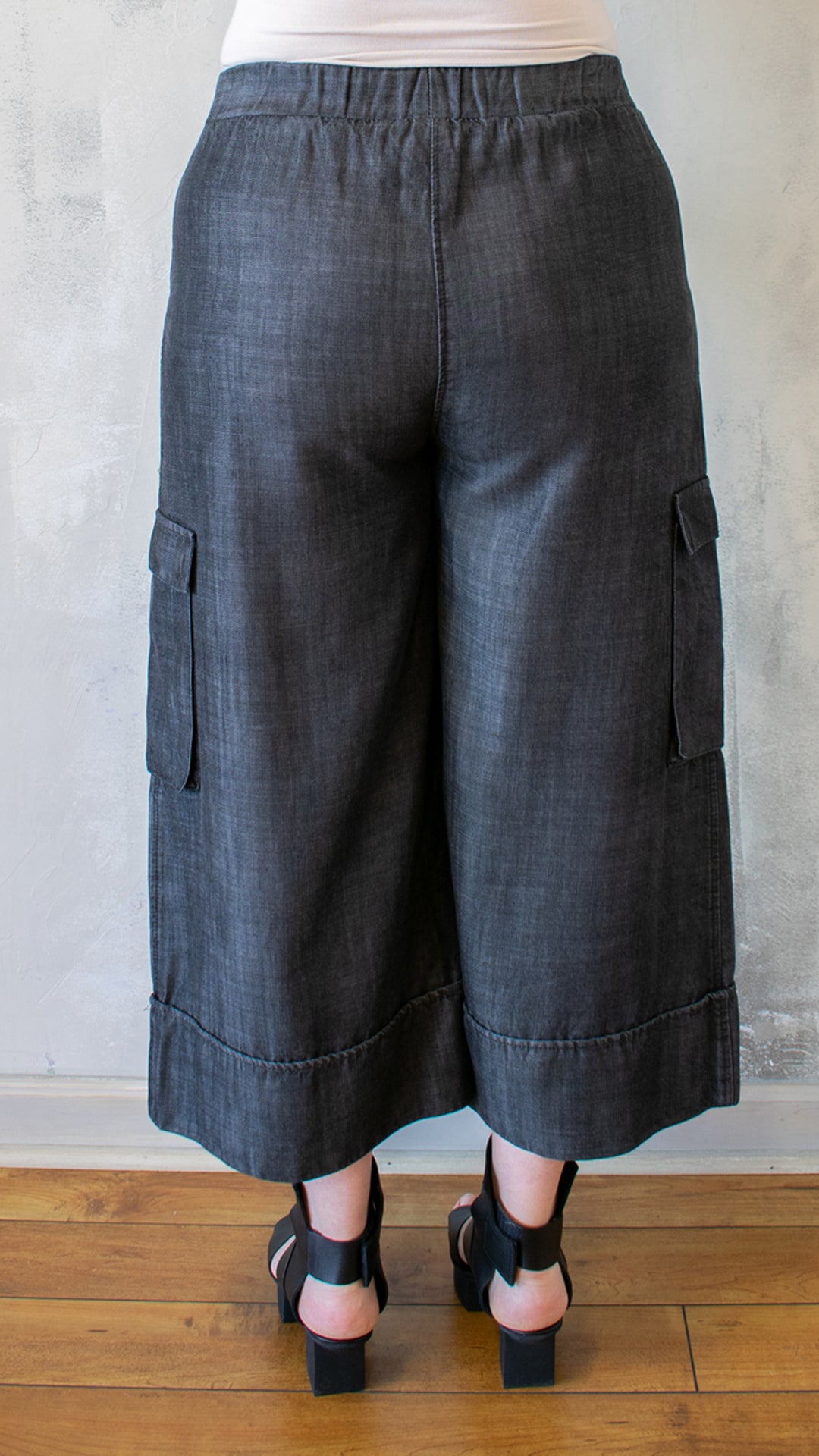 Chambray Gaucho Cargo Pant