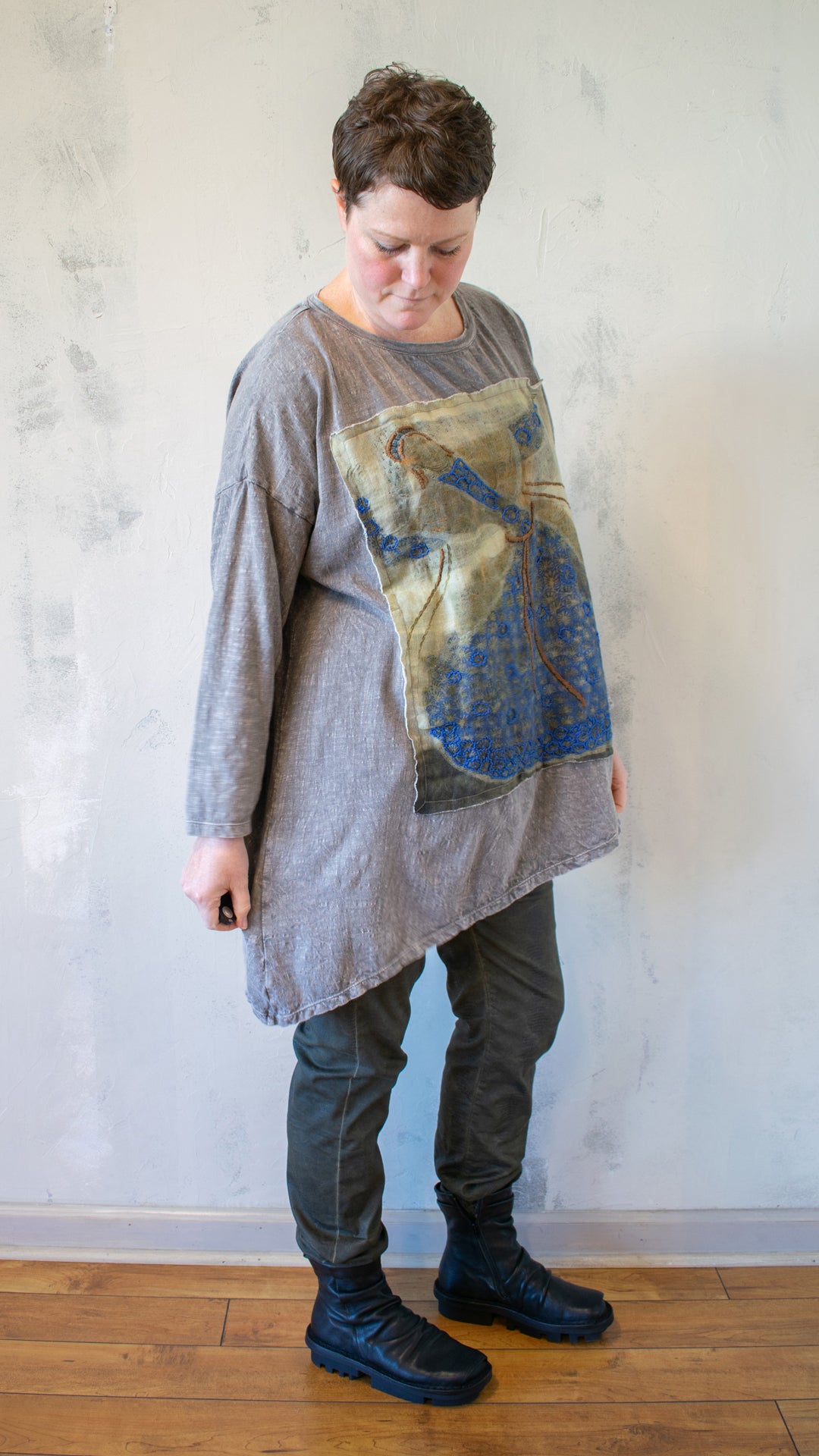 Folklore T-Shirt Long Sleeve in Ash