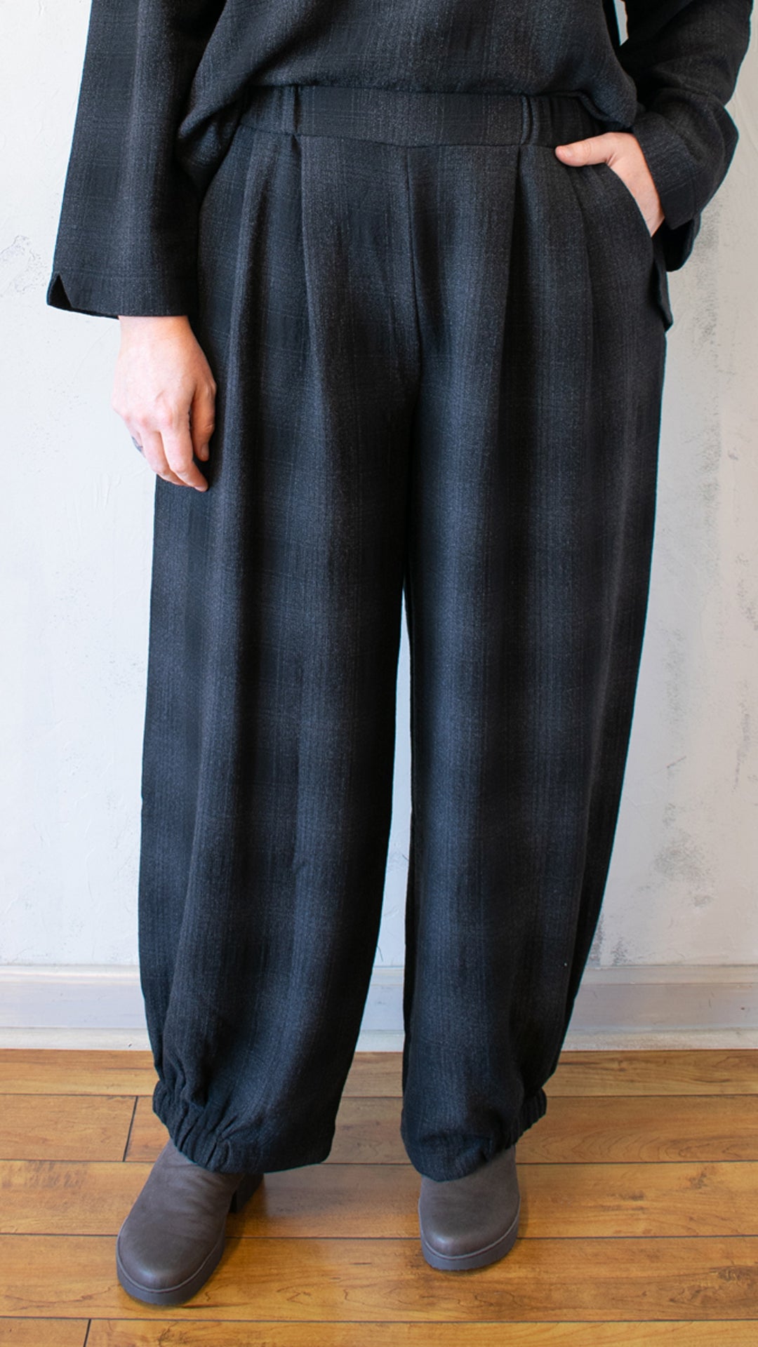 Anthracite Plaid Trouser