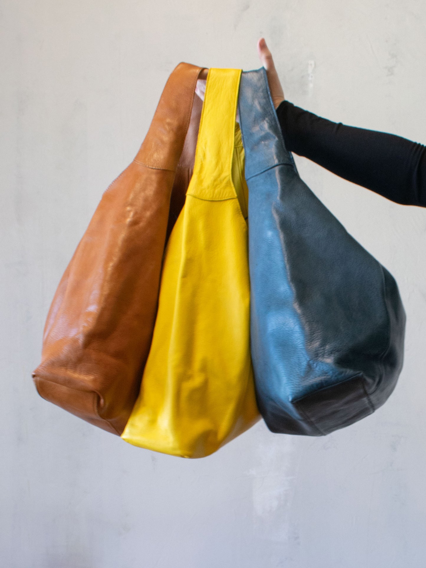 Lindsey Tote/Shoulder Bag (Multiple Colors)