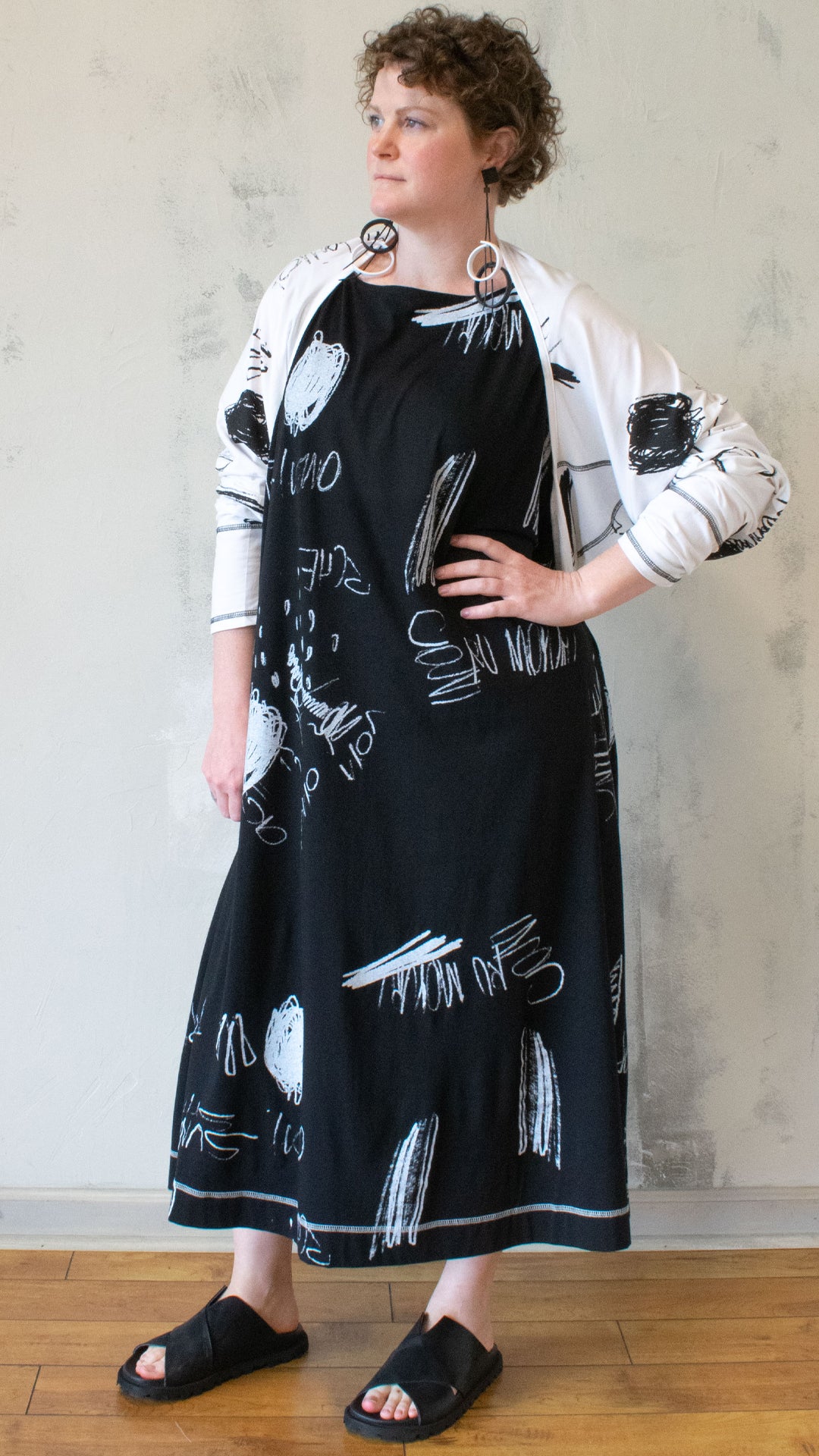 Graphic Shrug (Multiple Colors)