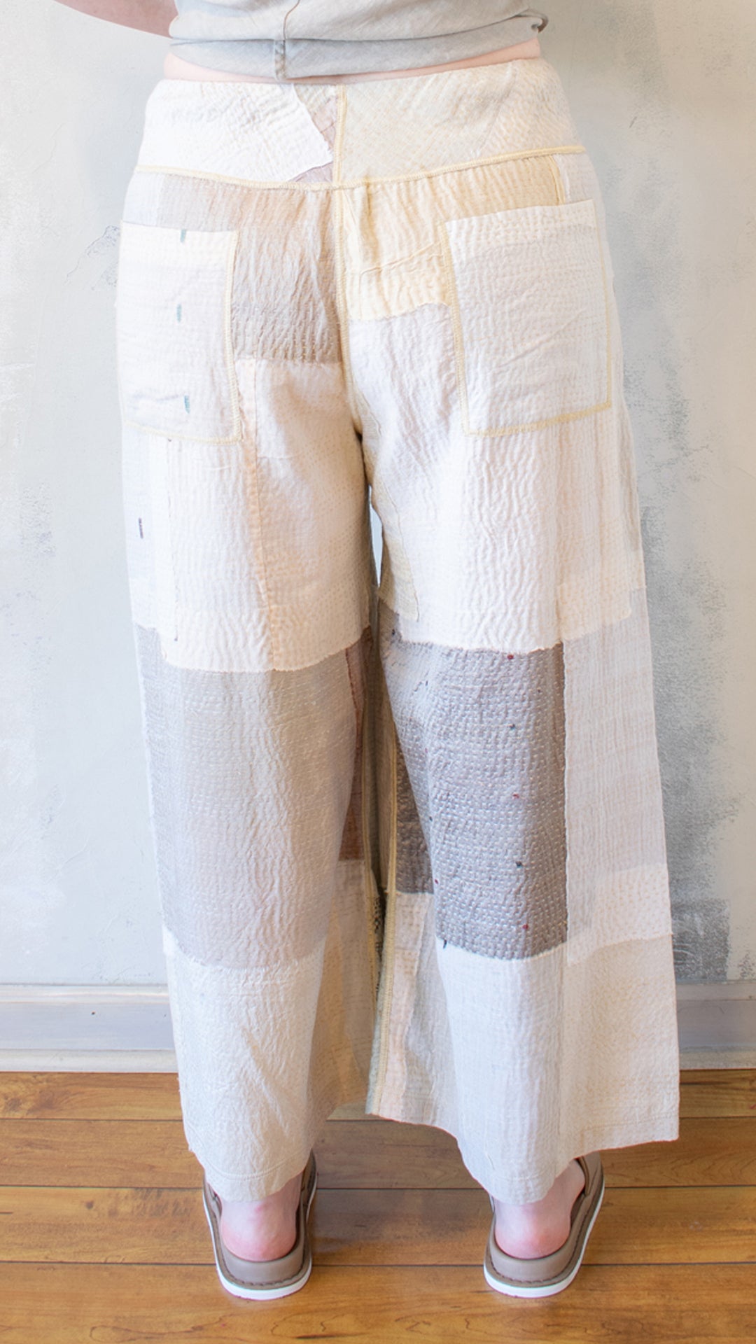 Mid Rise Wide Leg Pant in Cream