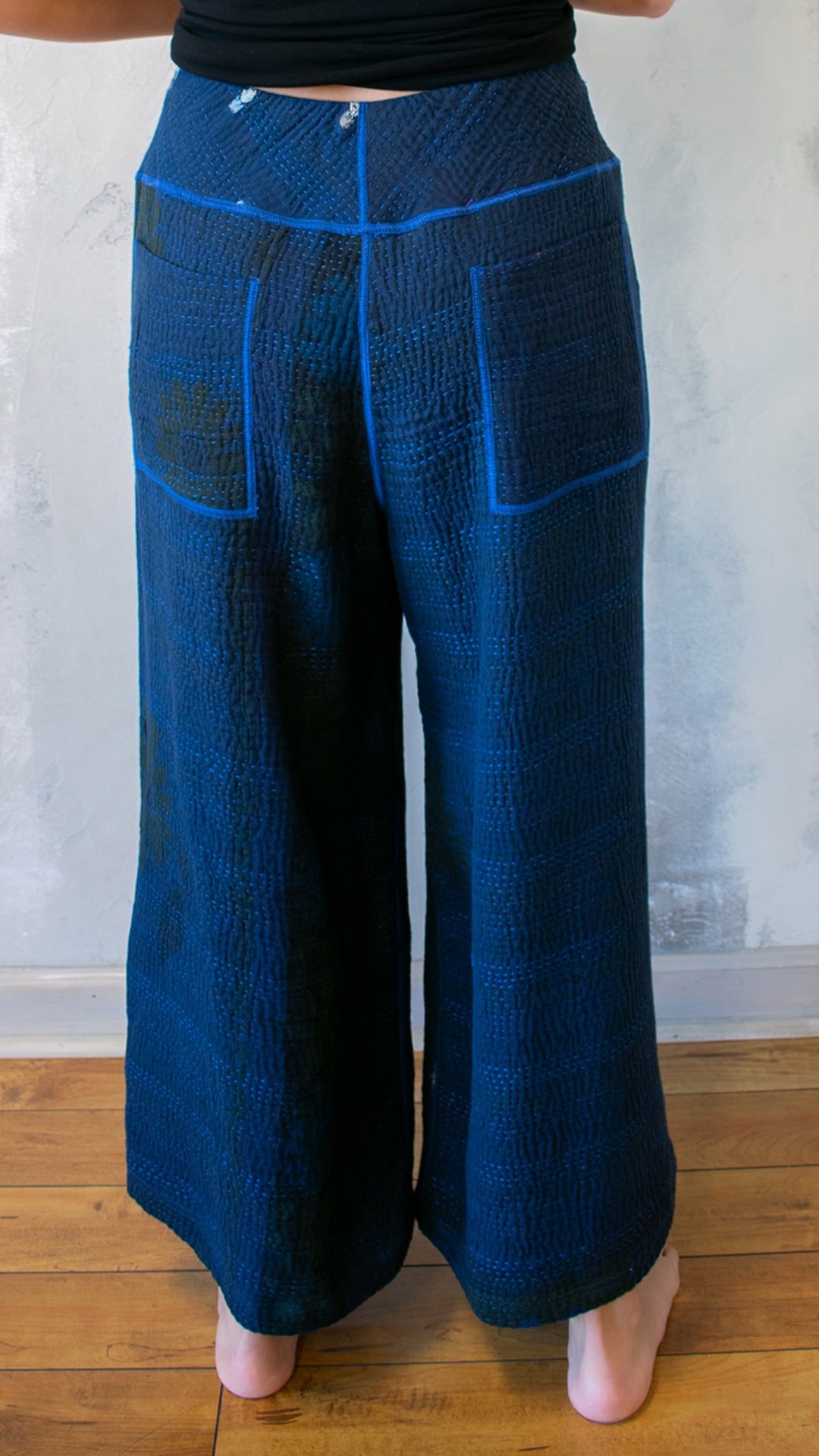 OP4665-CNVYM OMBRE PATCHED KANTHA MID RISE WIDE LEG PANTS