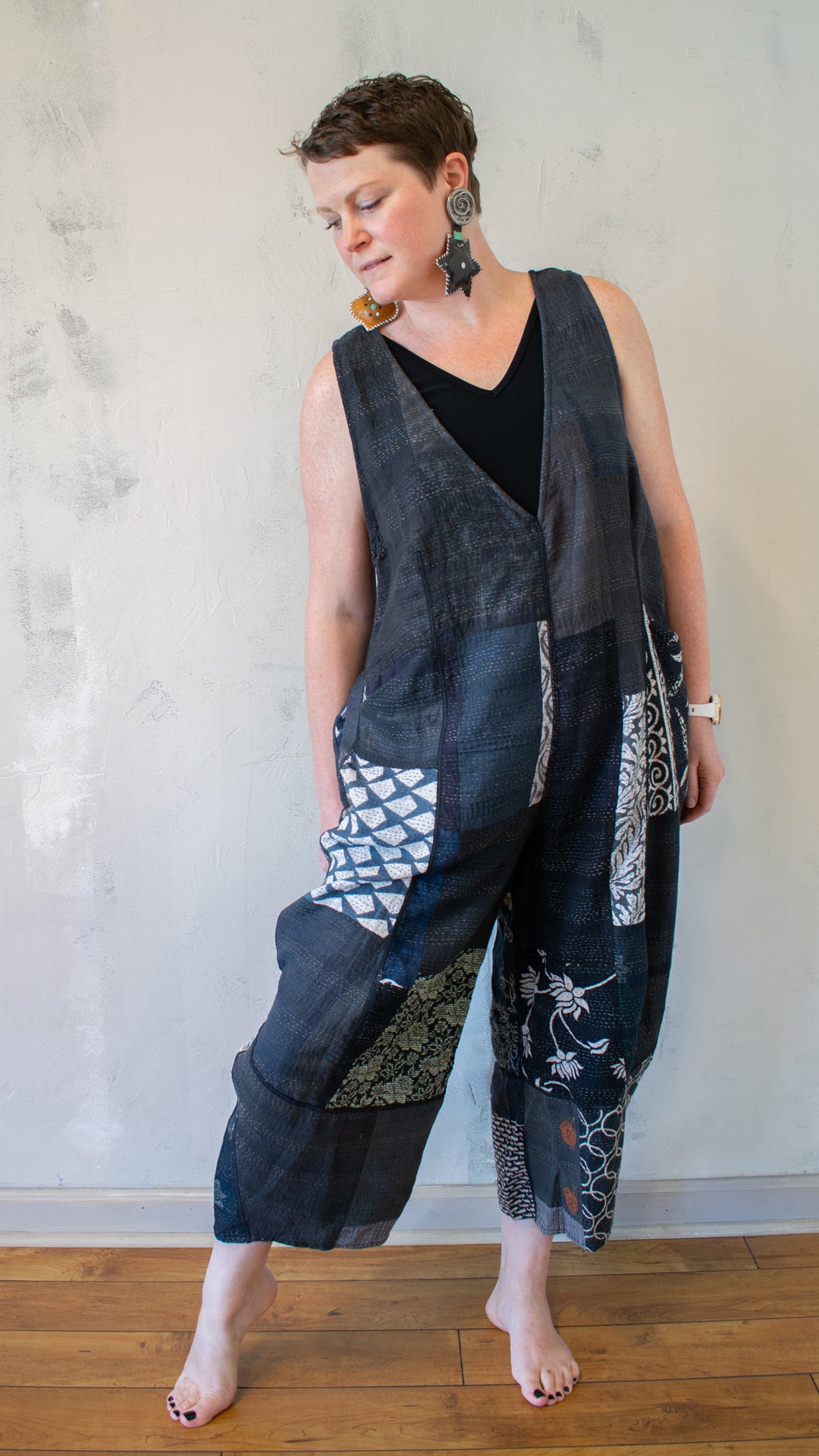 VINTAGE BOTTOM PRINT KANTHA V-NECK JUMPER