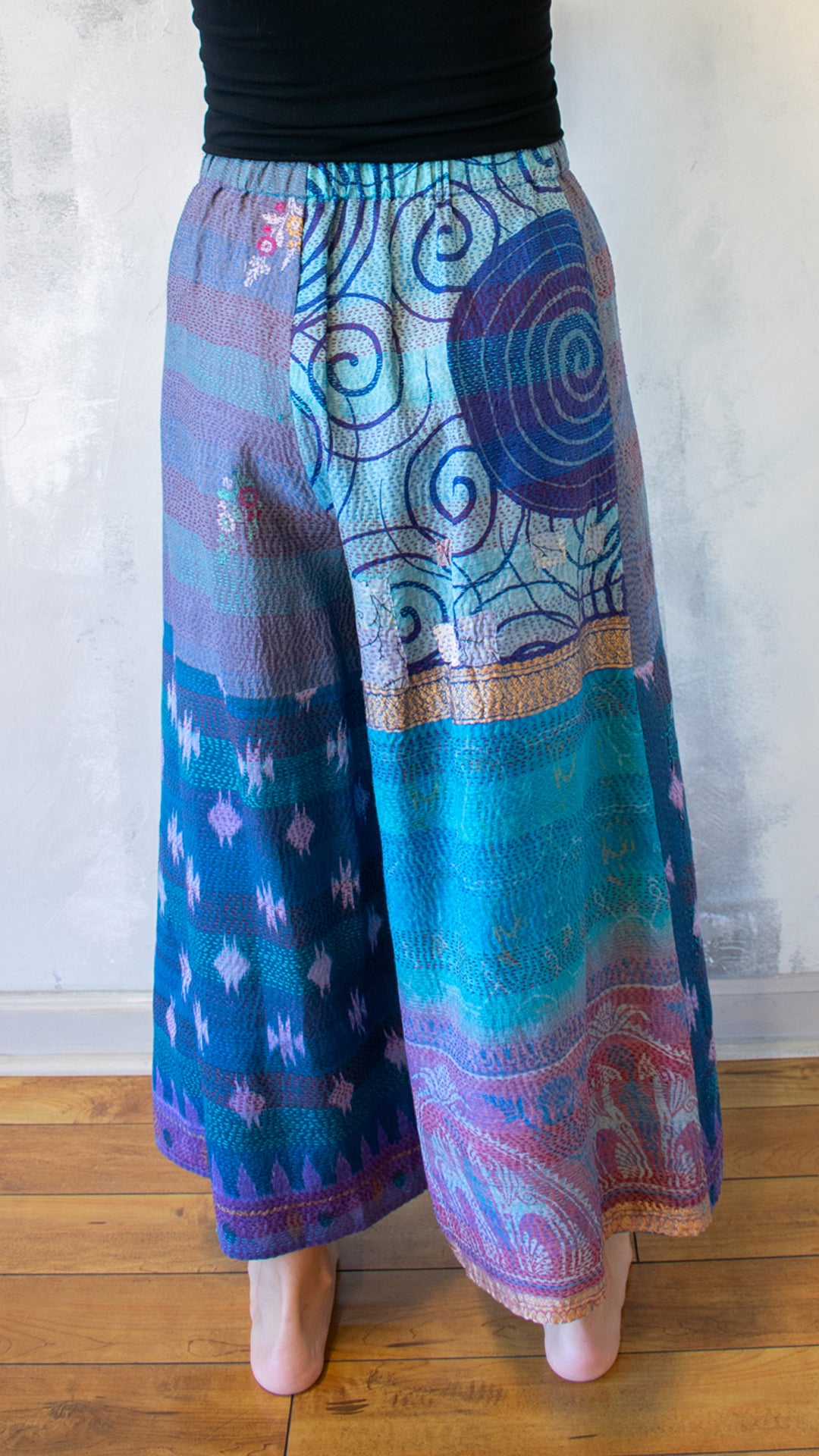 SV2649-0001S VINTAGE SILK KANTHA WRAP WIDE PANTS