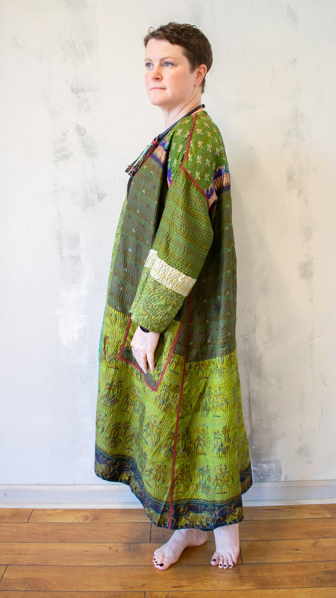 SV2328-0010A VINTAGE SILK KANTHA LONG DUSTER