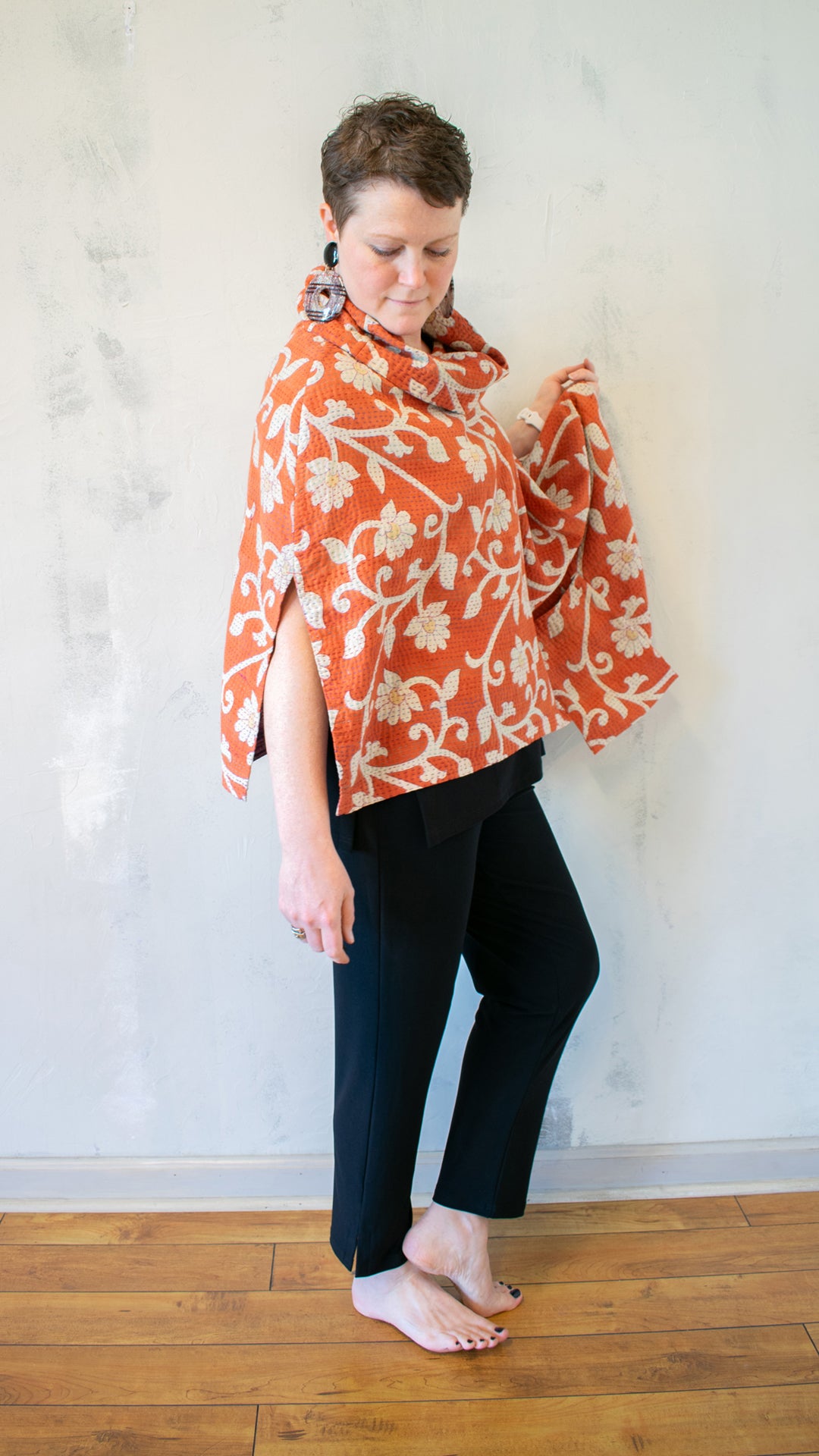 CV2842-CMLTA VINTAGE COTTON KANTHA COWL NECK LONG CAPE