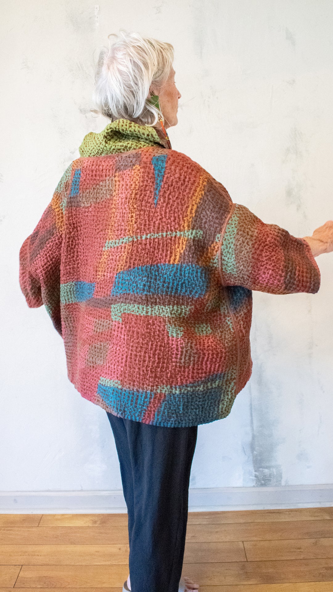BW3061-CREDA ABSTRACT WAFFLE KANTHA COWL NECK PONCHO