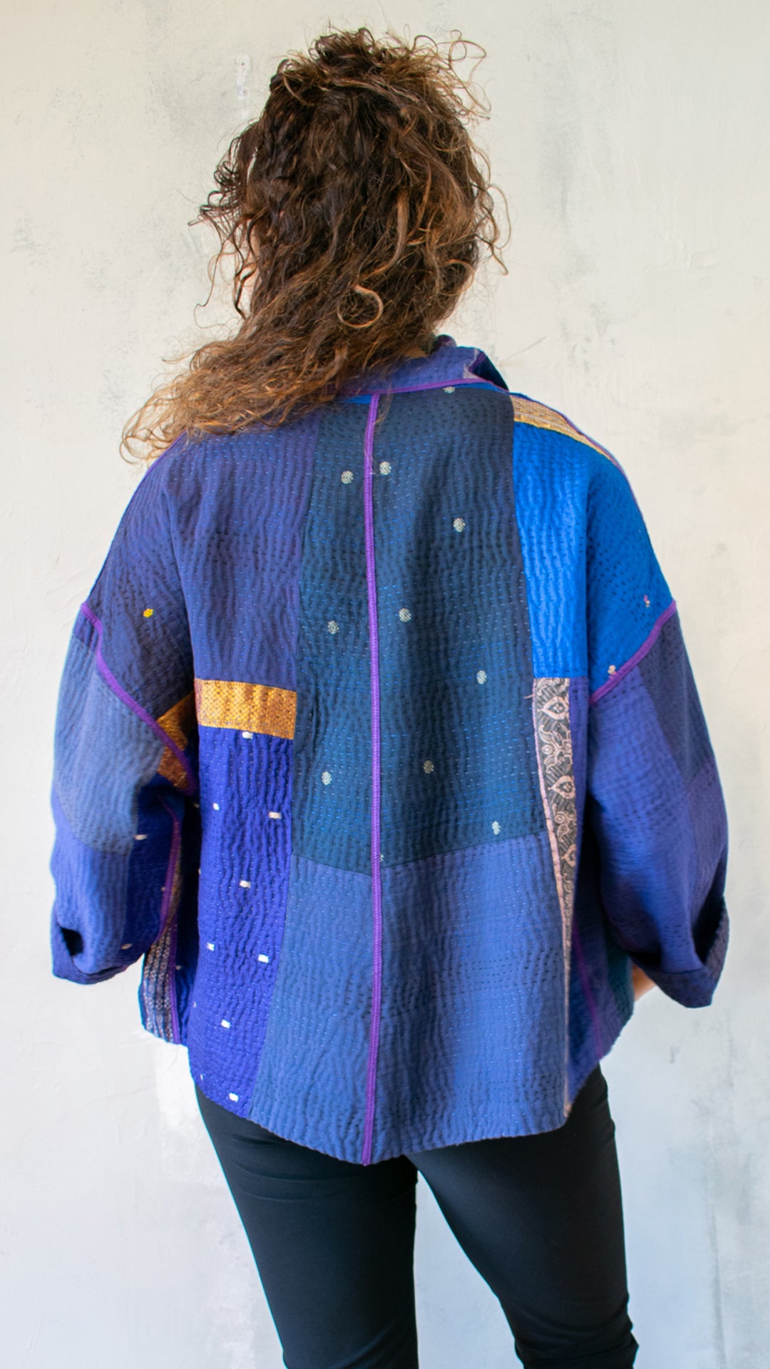 COTTON SILK SW PATCH KANTHA STAND COLLAR CROPPED JKT
