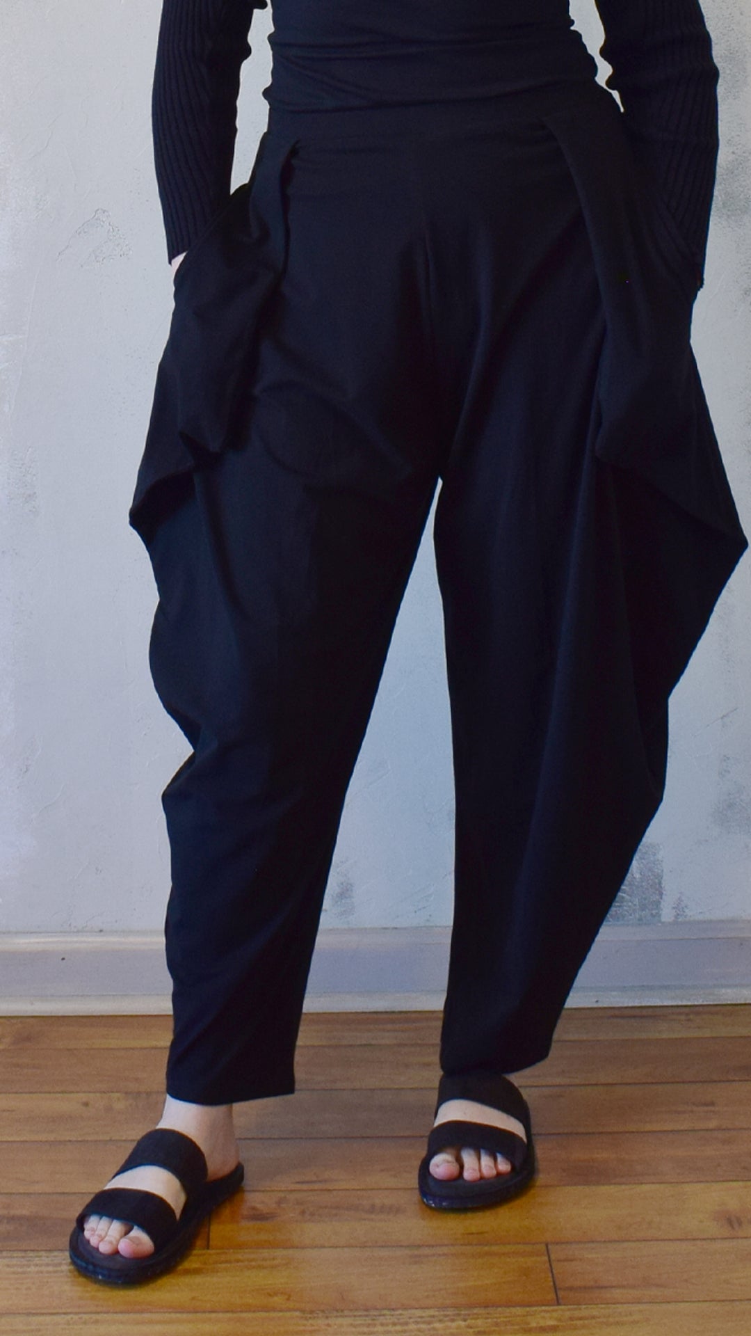 Gaia Pant in Black