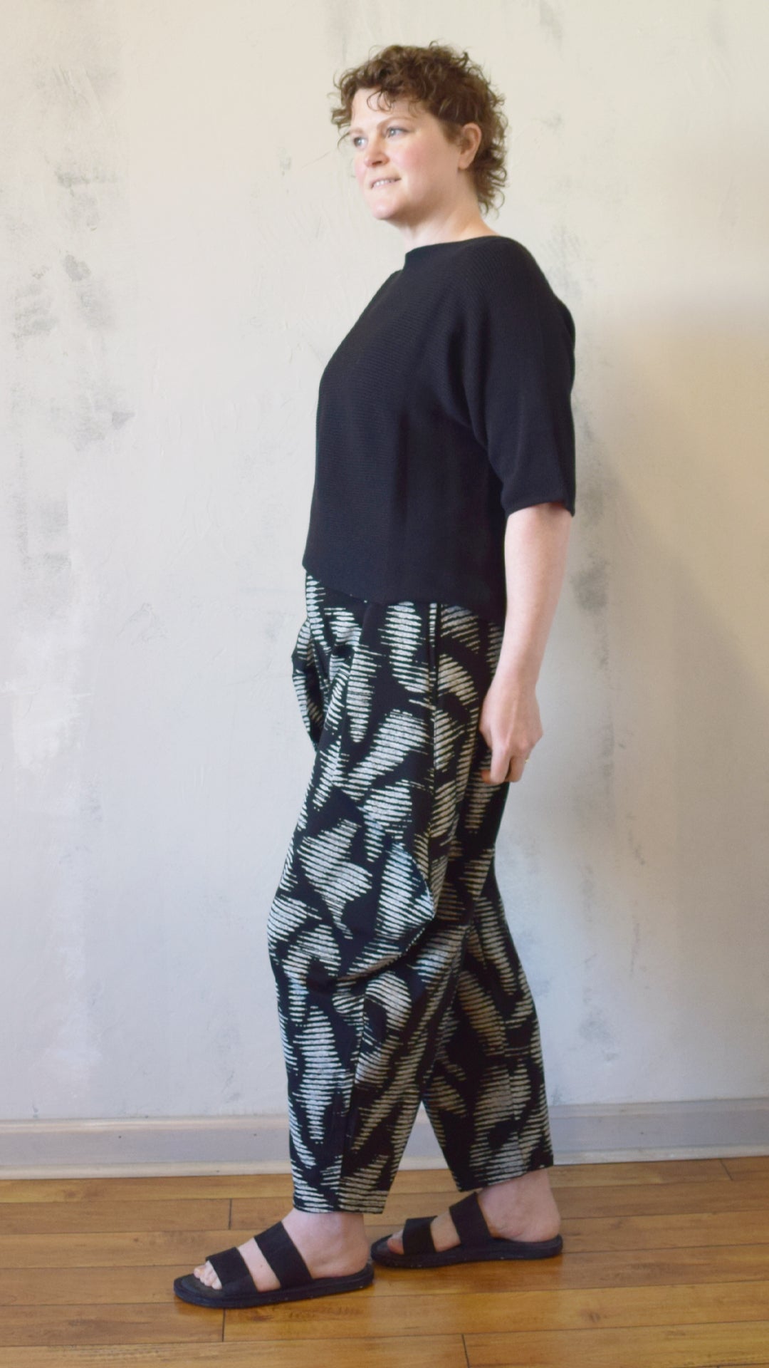 Gaia Pant in Black Lotus