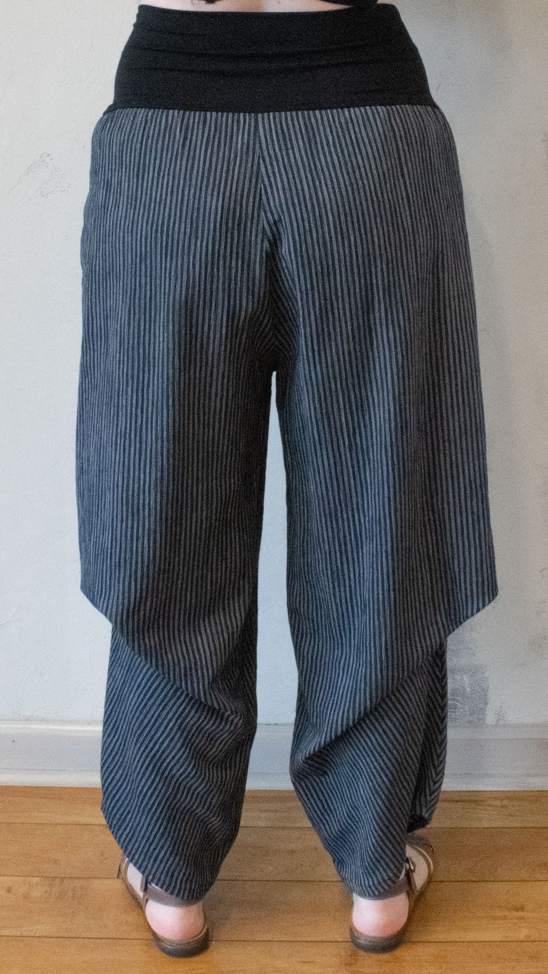 Sava Pant in Midnight