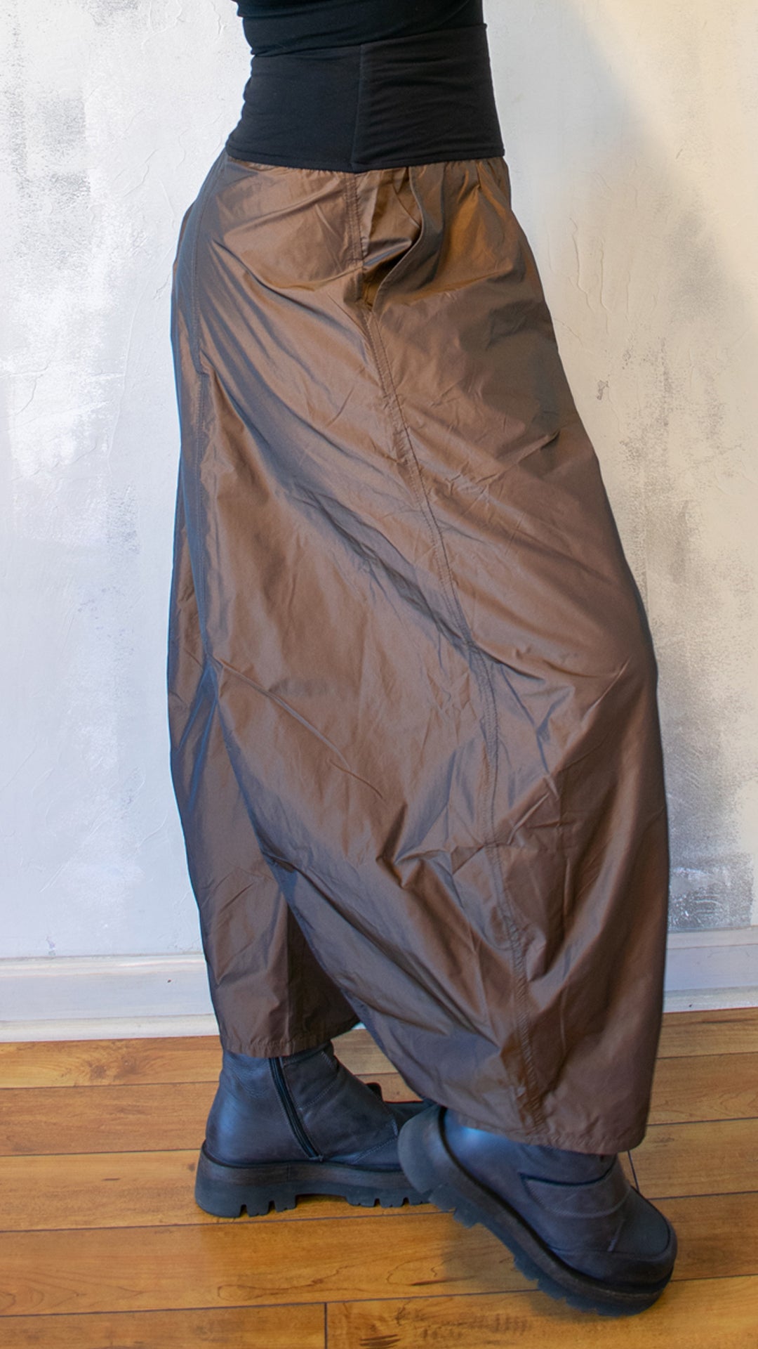 Basti Taffeta Pant in Bronze