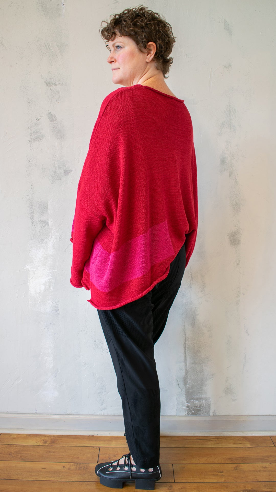 Poppy Pullover in Red