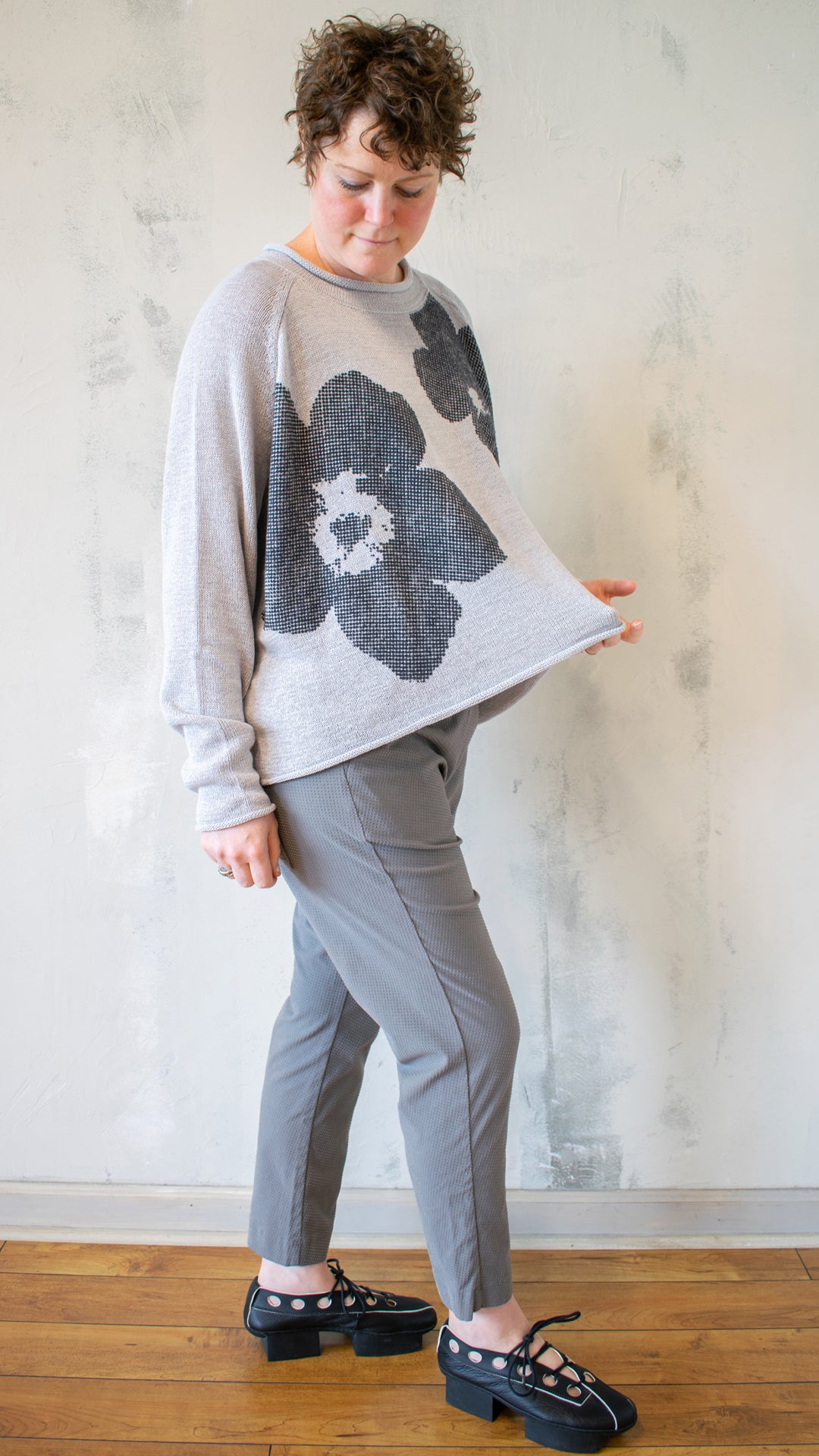 Intarsia Knit Flower Pullover