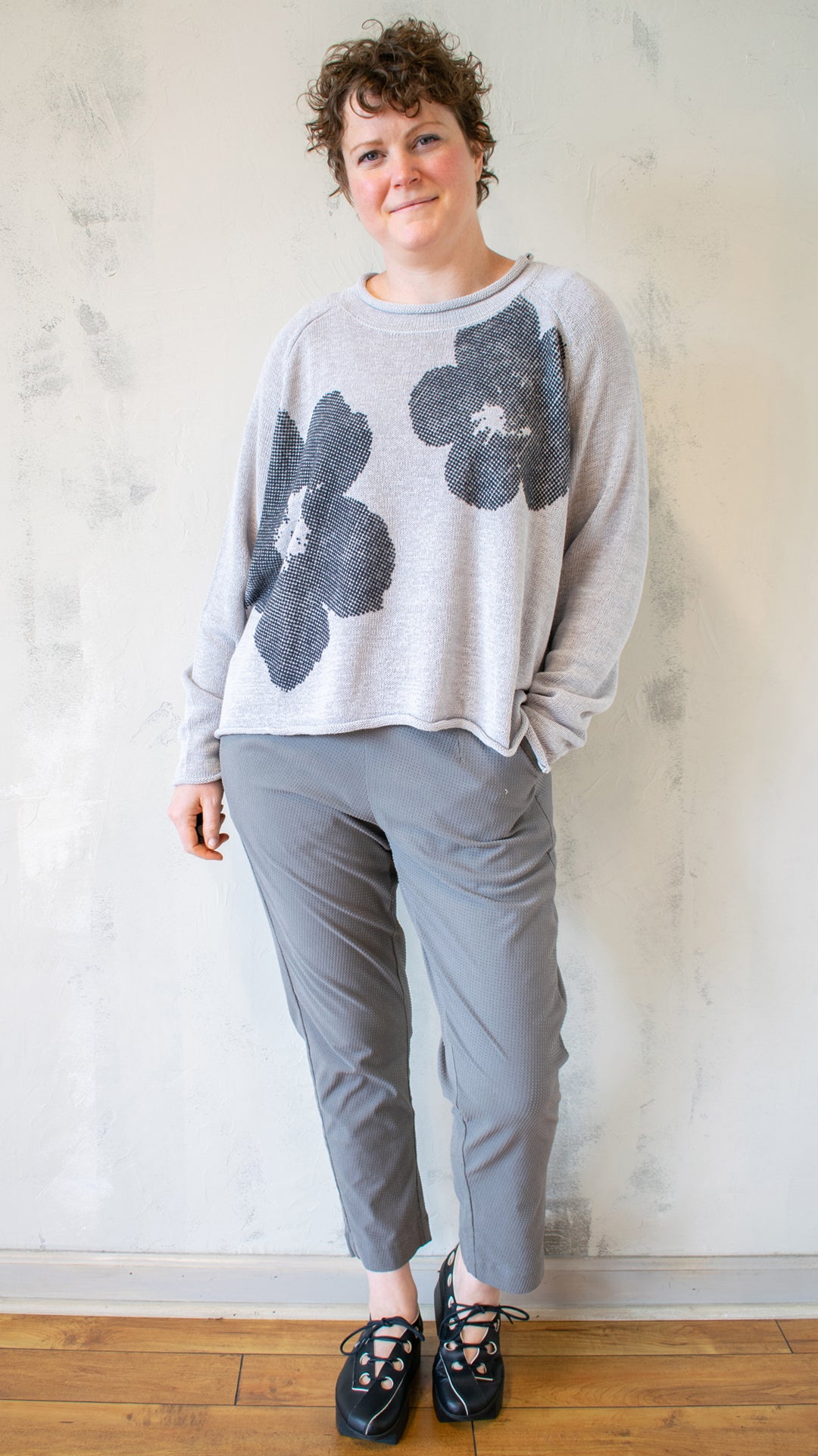 Intarsia Knit Flower Pullover