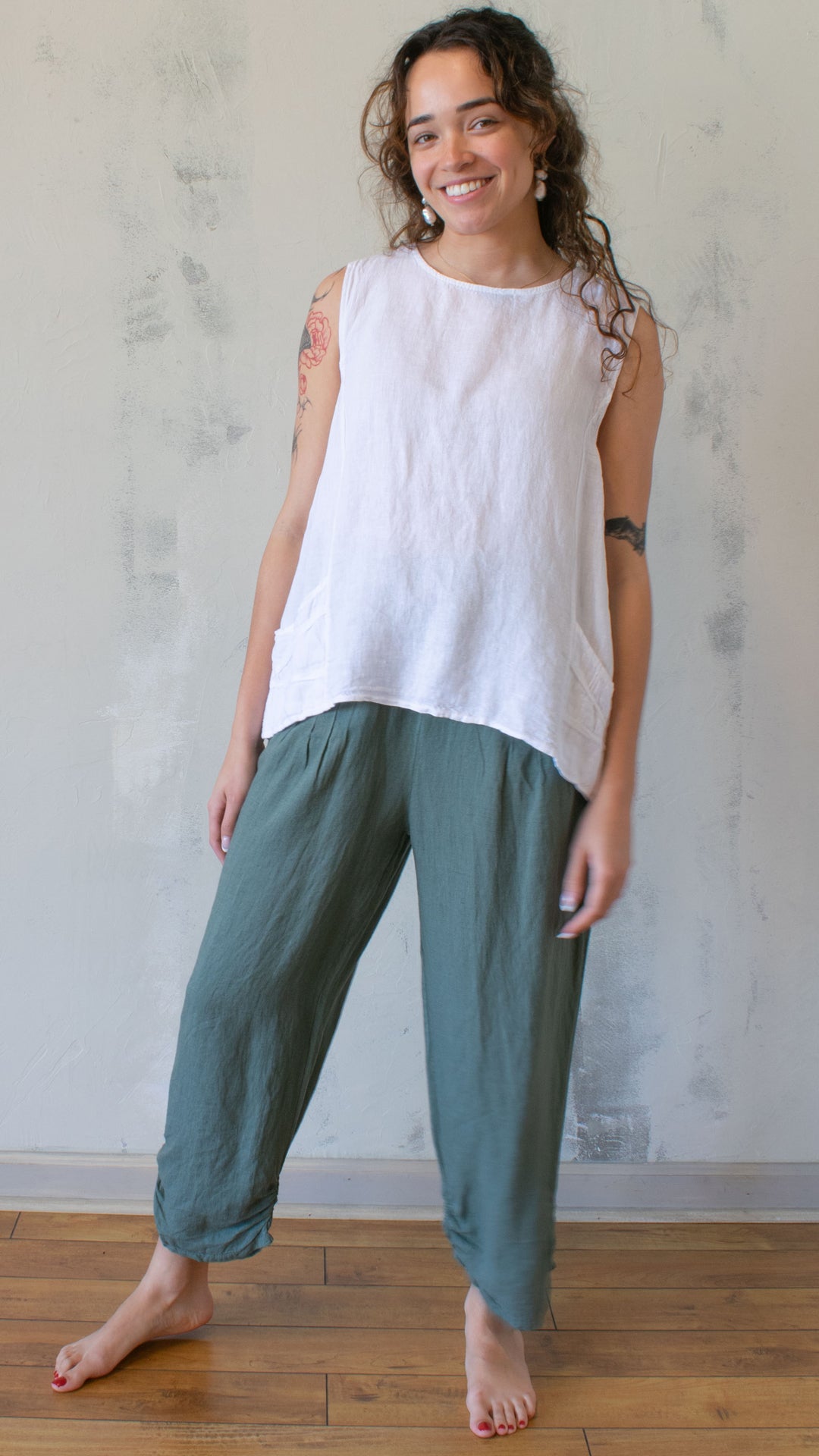 Scoop Tank (Multiple Colors)