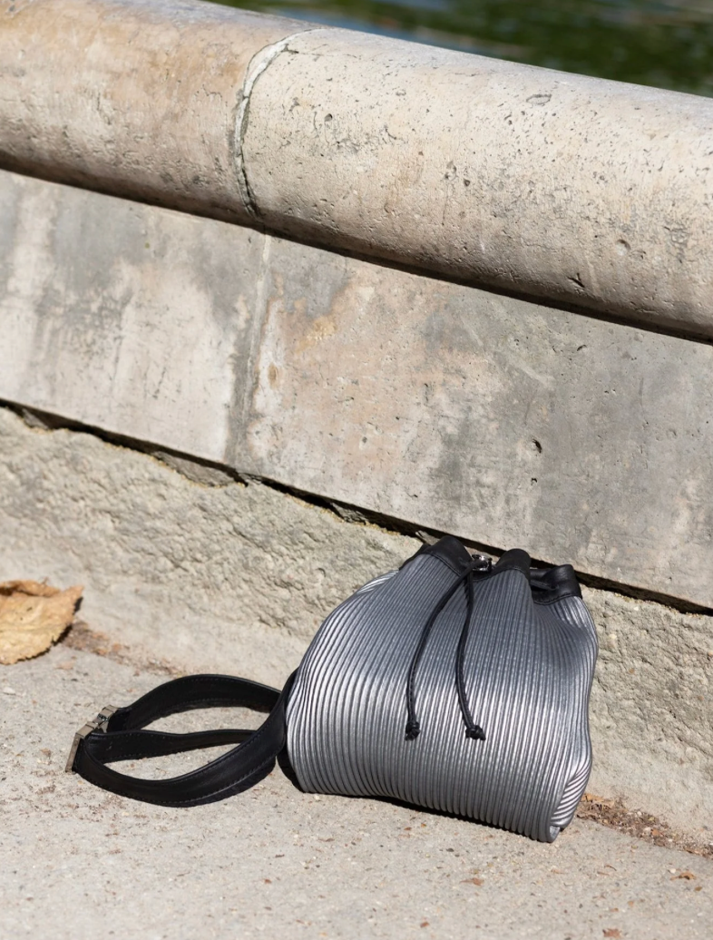 Oasis Belt Bag in Pleated Pewter
