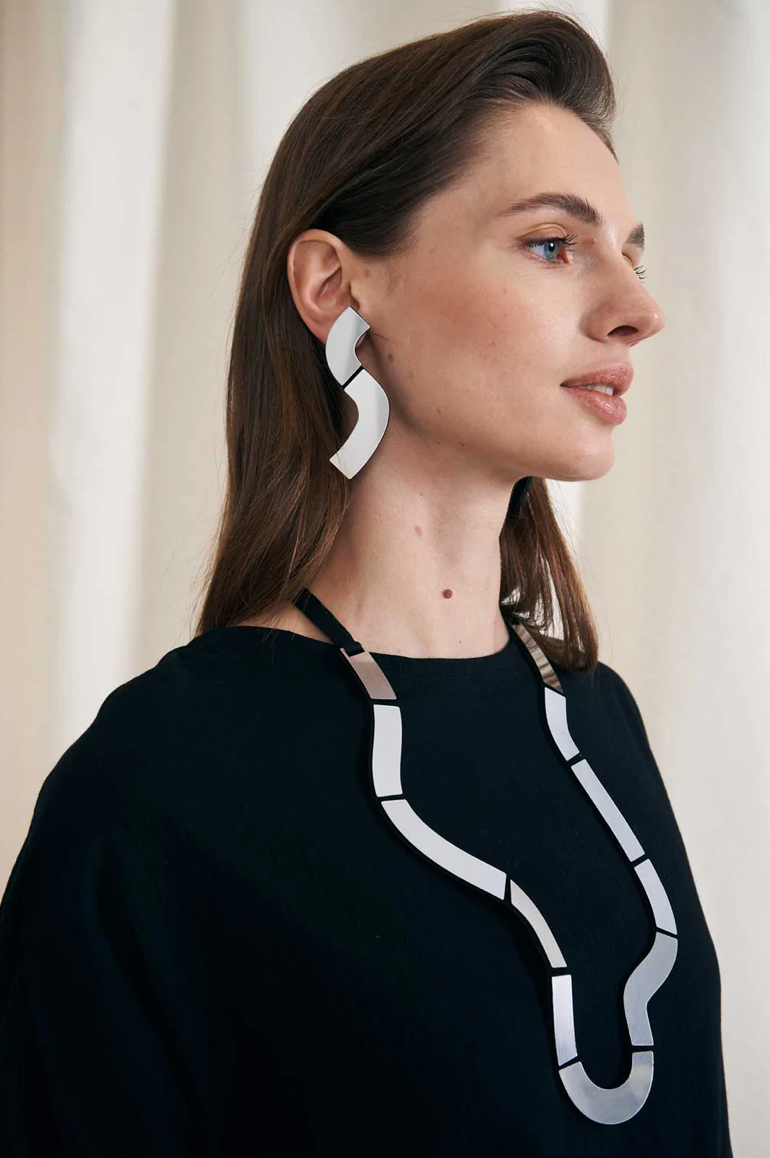 Mies Earrings in Silver