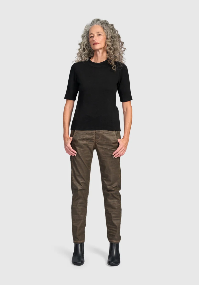 Pinstripe Iconic Stretch Jeans in Brown
