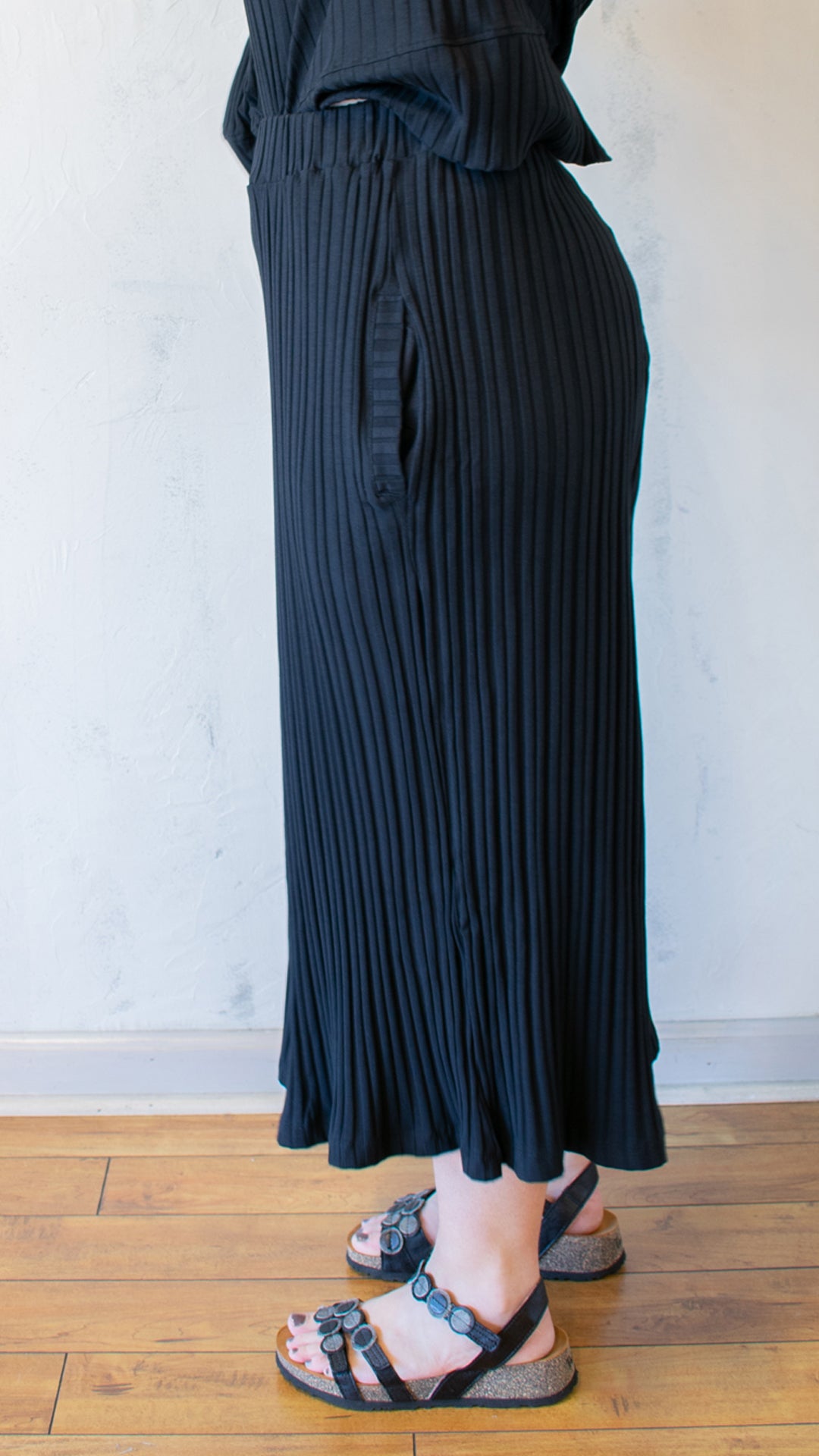 Ribbed Knit Pant (Multiple Colors)