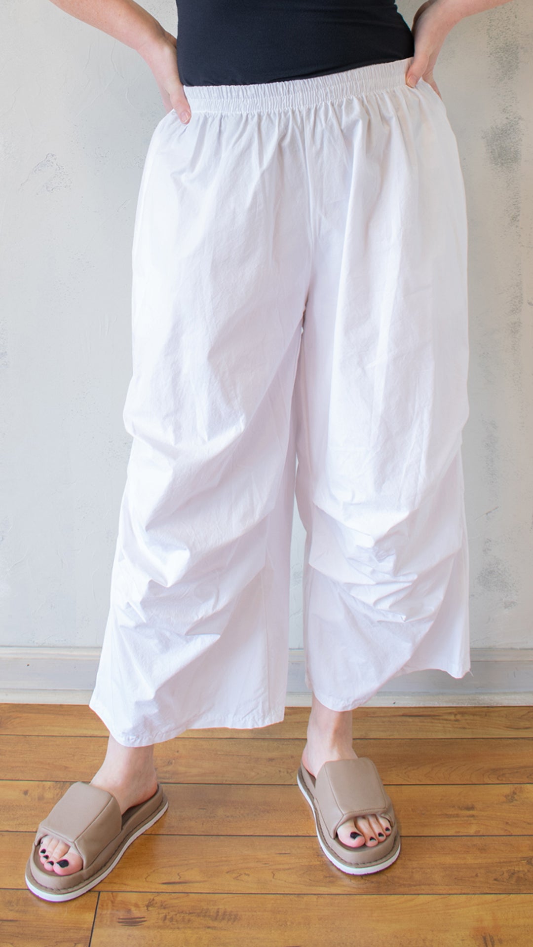 Crop Pants (Multiple Colors)
